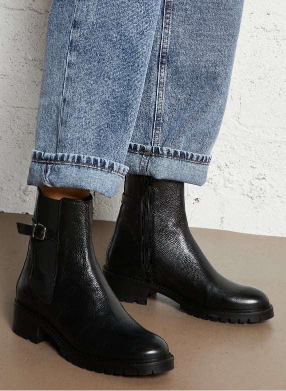 Gefütterte Lederstiefeletten mit Reißverschluss | Schwarz by MELLOW YELLOW Gefütterte Lederstiefeletten mit Reißverschluss Schwarz