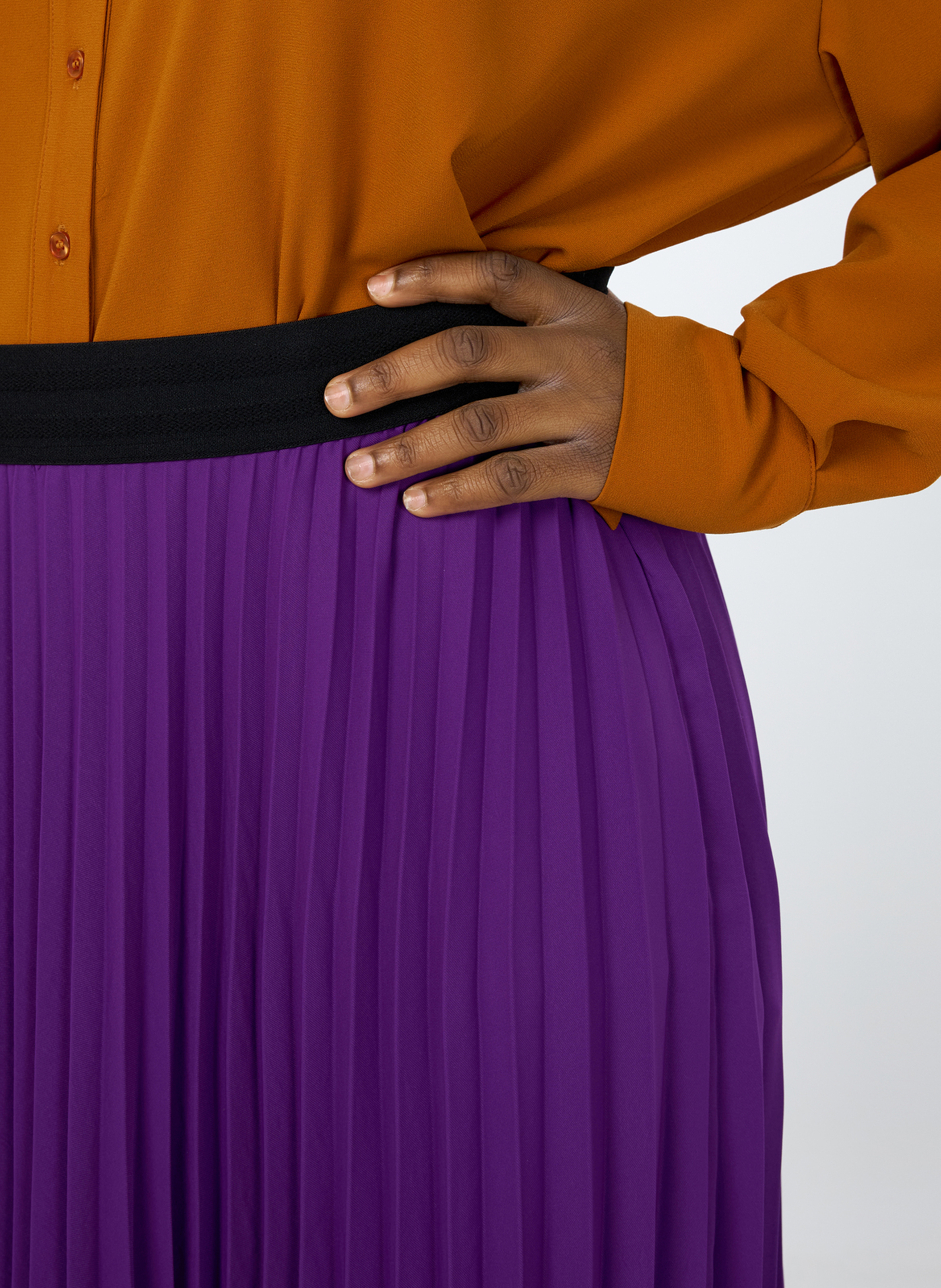 Langer, zweifarbiger, plissierter Rock MAT FASHION Violett