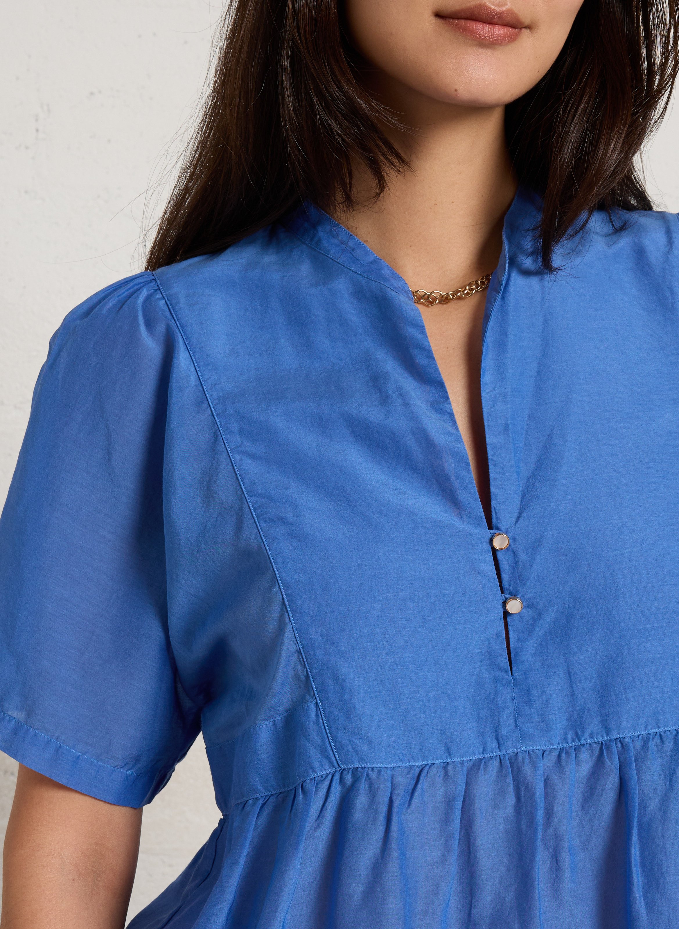 Oversize Bluse mit Rundhalsausschnitt aus Baumwolle und Seide POMANDERE Blau