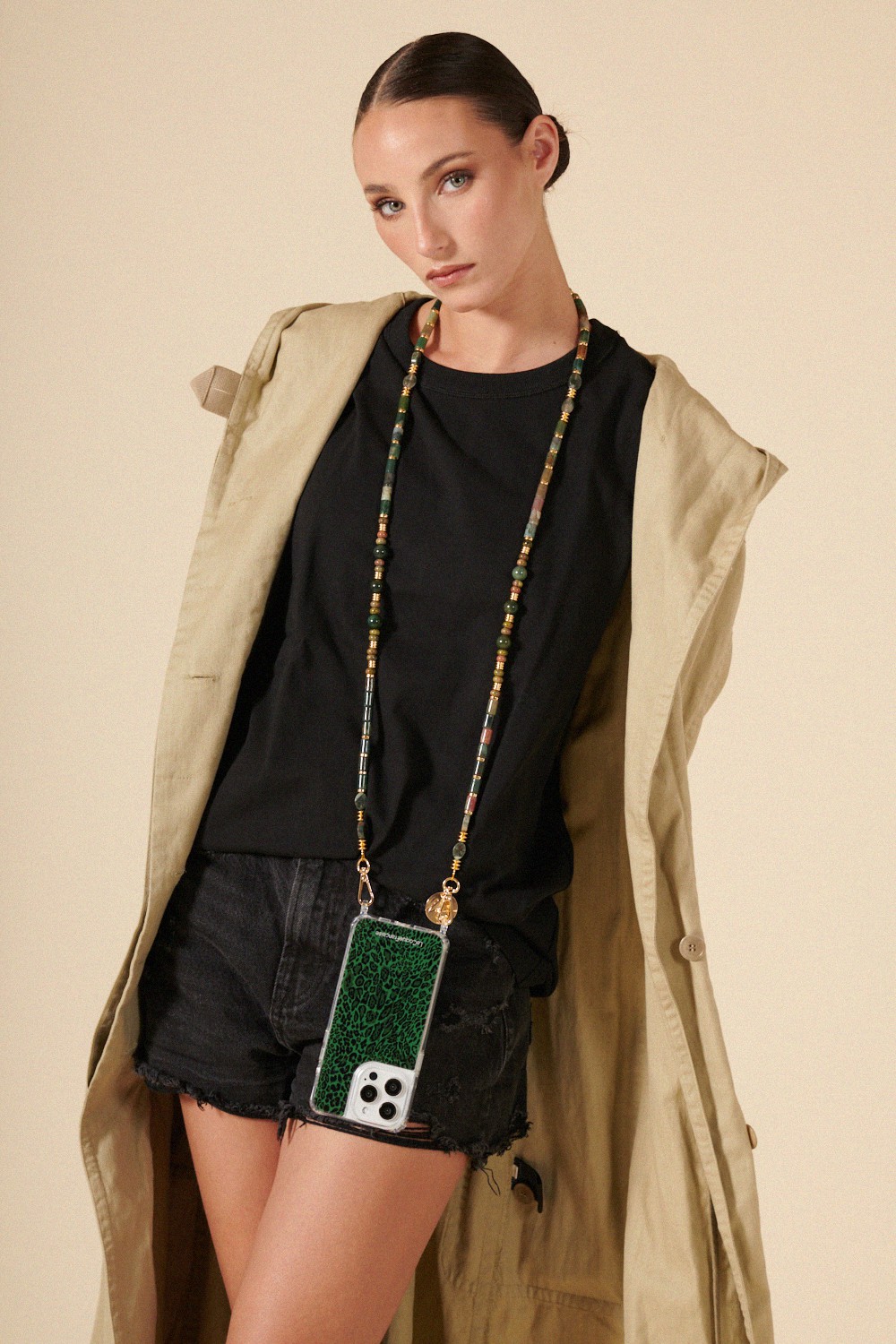 Beaded phone chain LA COQUE FRANCAISE Green