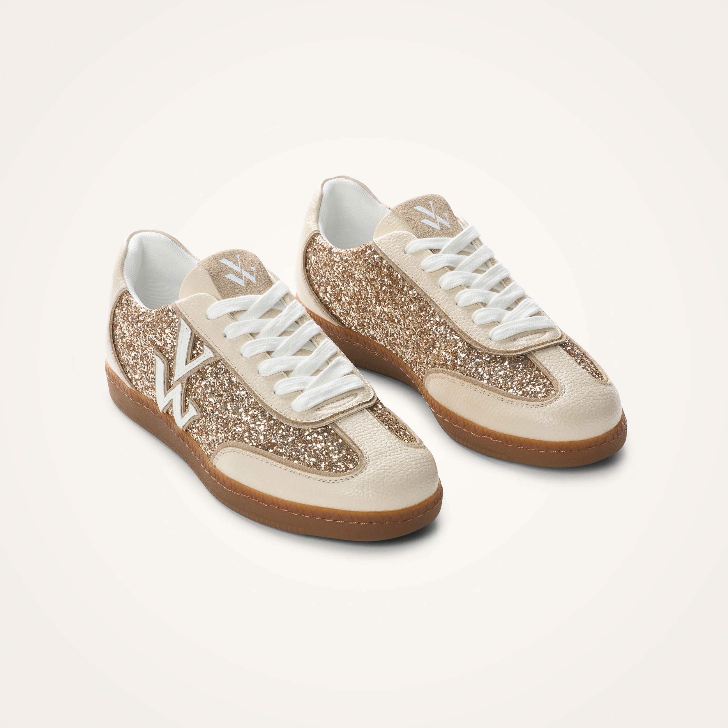 Baskets basses rétro à lacets VANESSA WU Doré