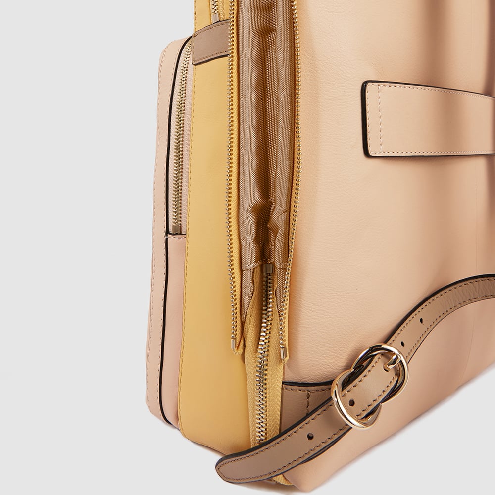 Expandable Laptop Backpack 15.6" PIQUADRO Black