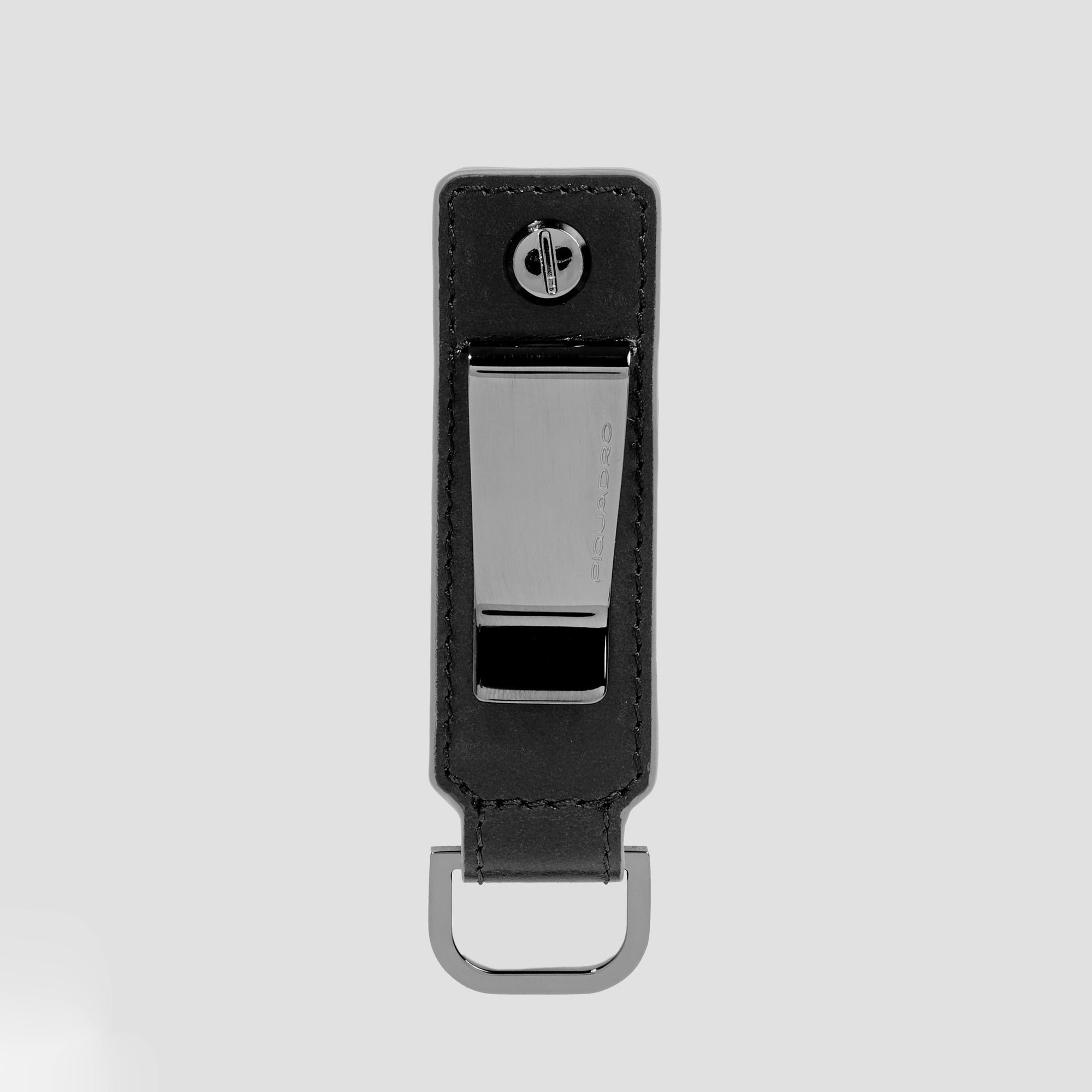 en attente de savoir si c'est à référencer PIQUADRO Black