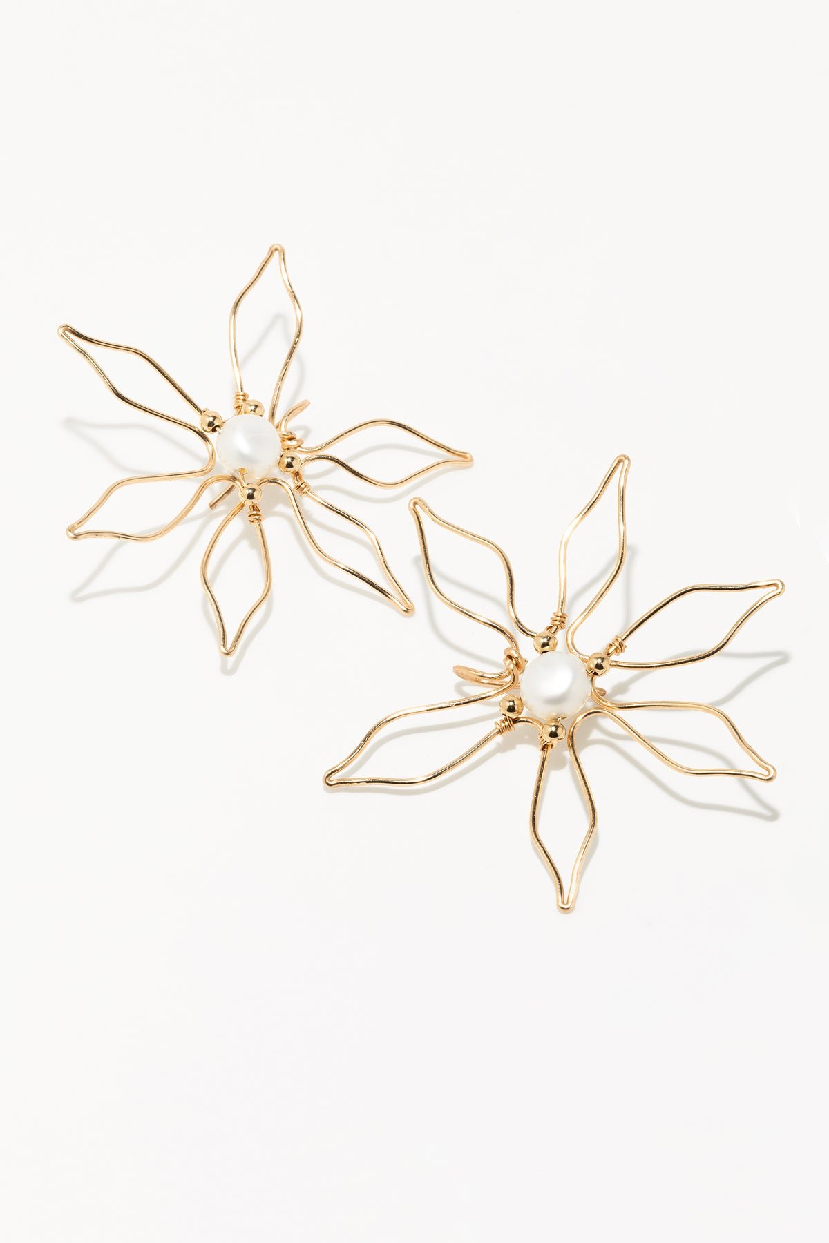 Large pearl camellia earrings YAY Golden