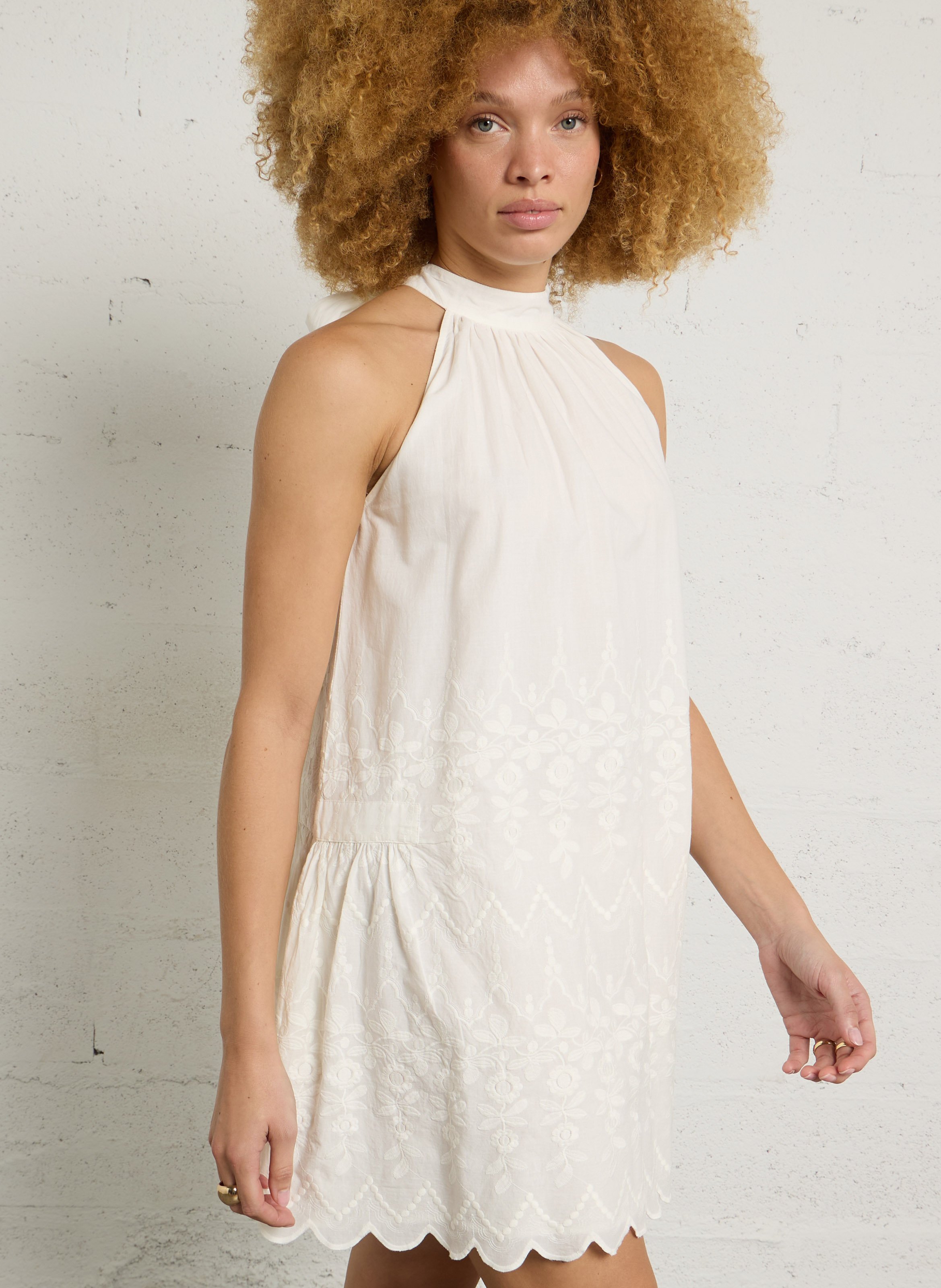 Robe courte brodée à nouer au cou PETITE MENDIGOTE Beige