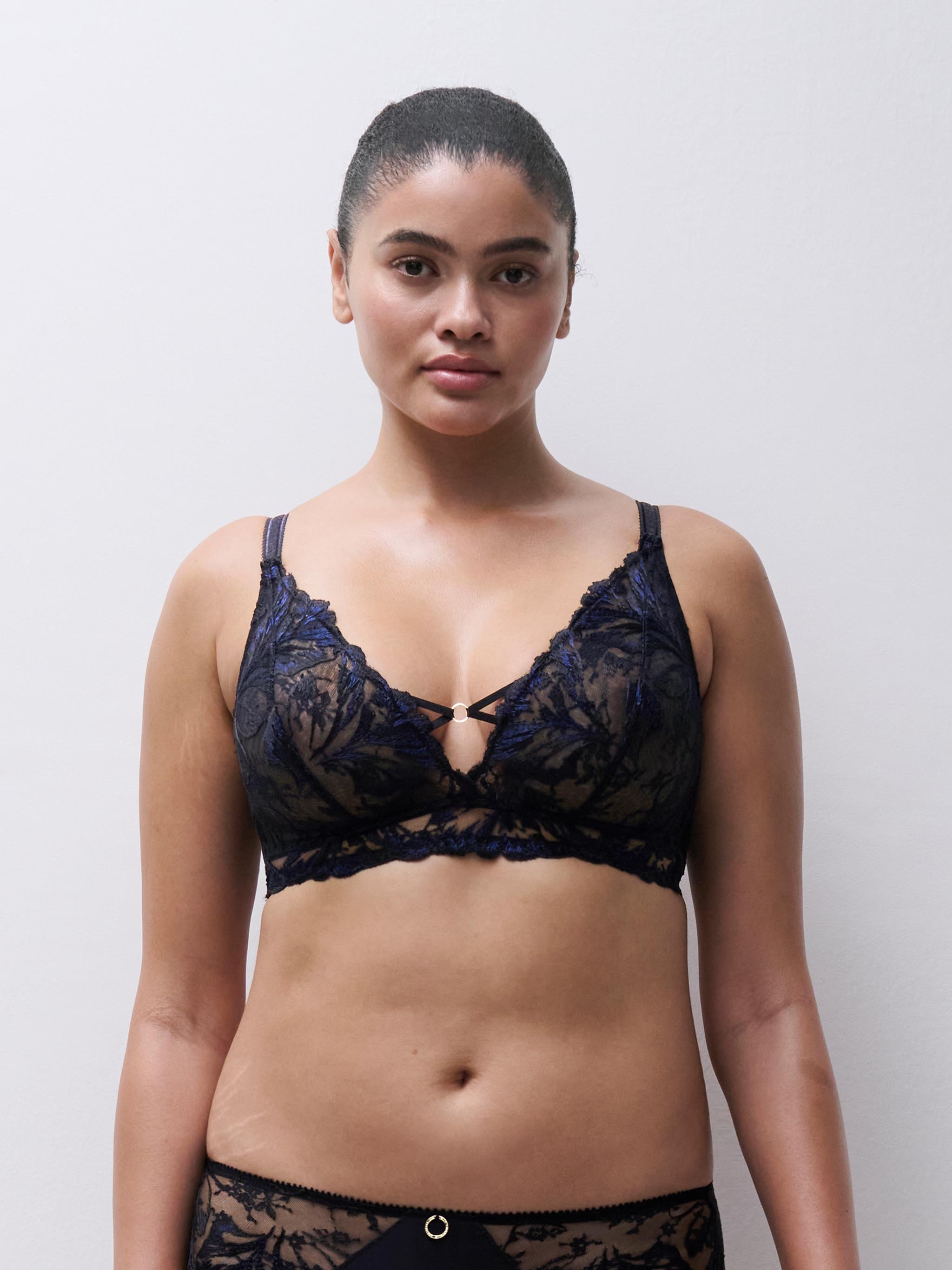 Non-wired bra with floral embroidery CHANTELLE Black