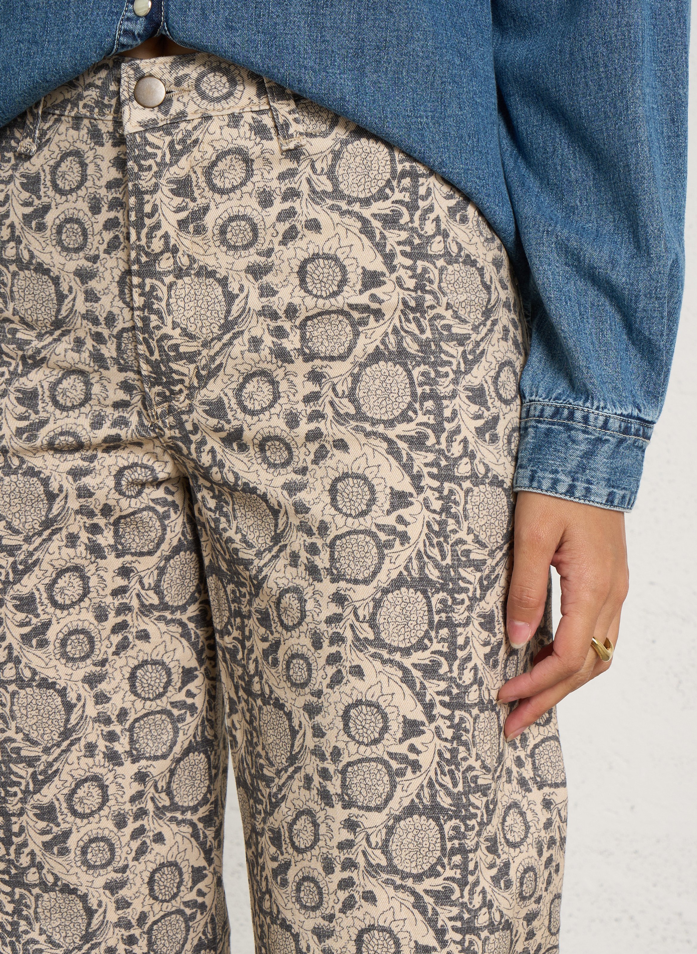 Weite Hose mit Print MAISON HOTEL Grau