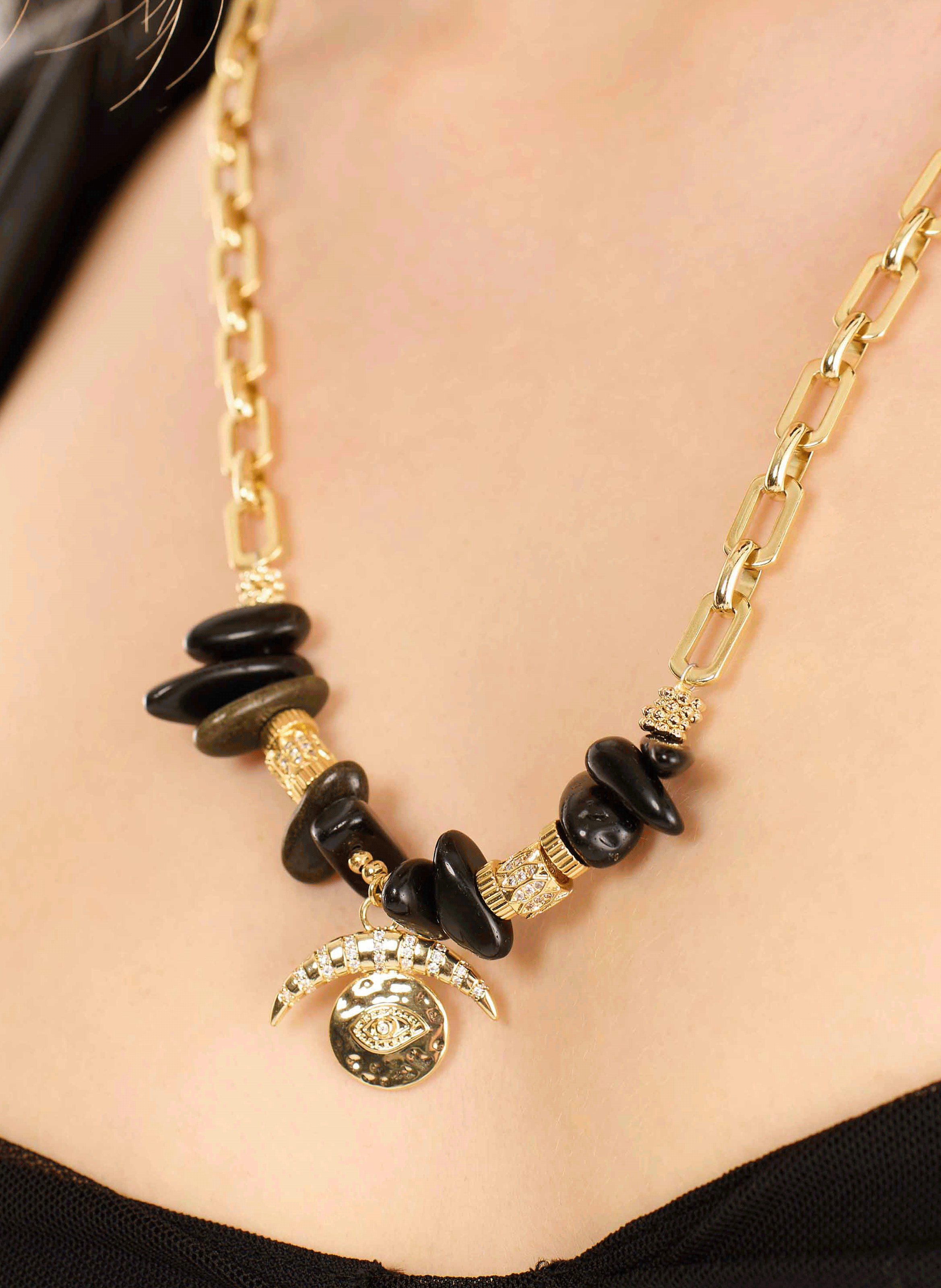 Chain necklace with dangling charms and central cabochon HIPANEMA Black