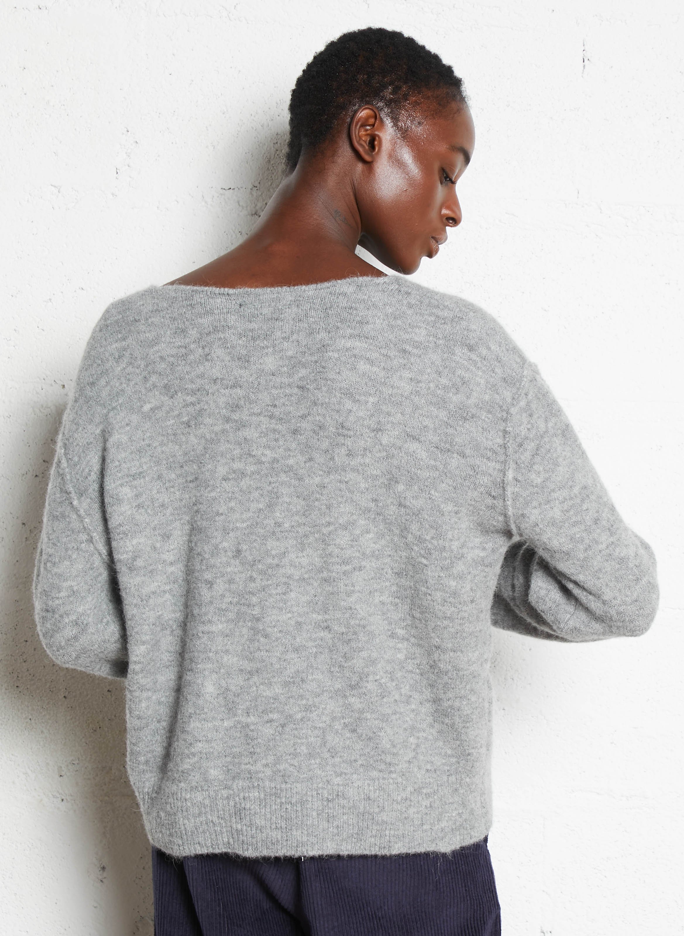 Pull droit col V en maille mélangée MAISON ANJE Noir