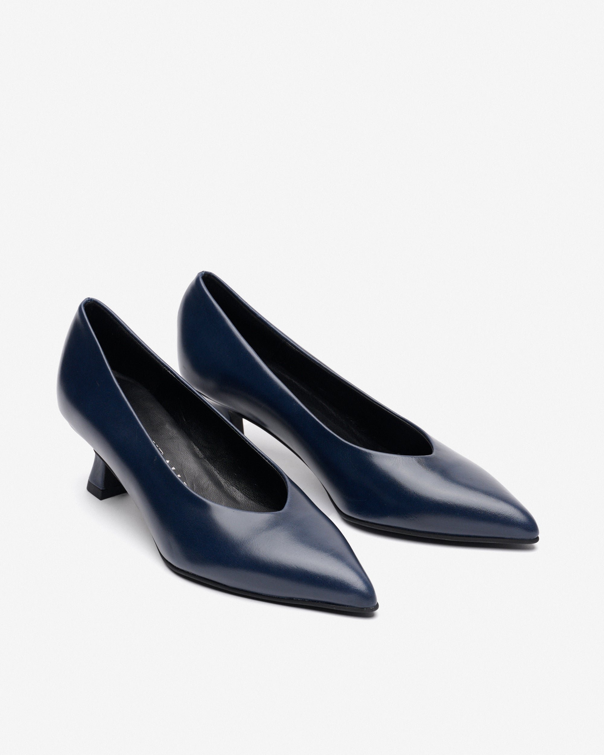 Escarpins en cuir bleu marine PEDRO MIRALLES Bleu