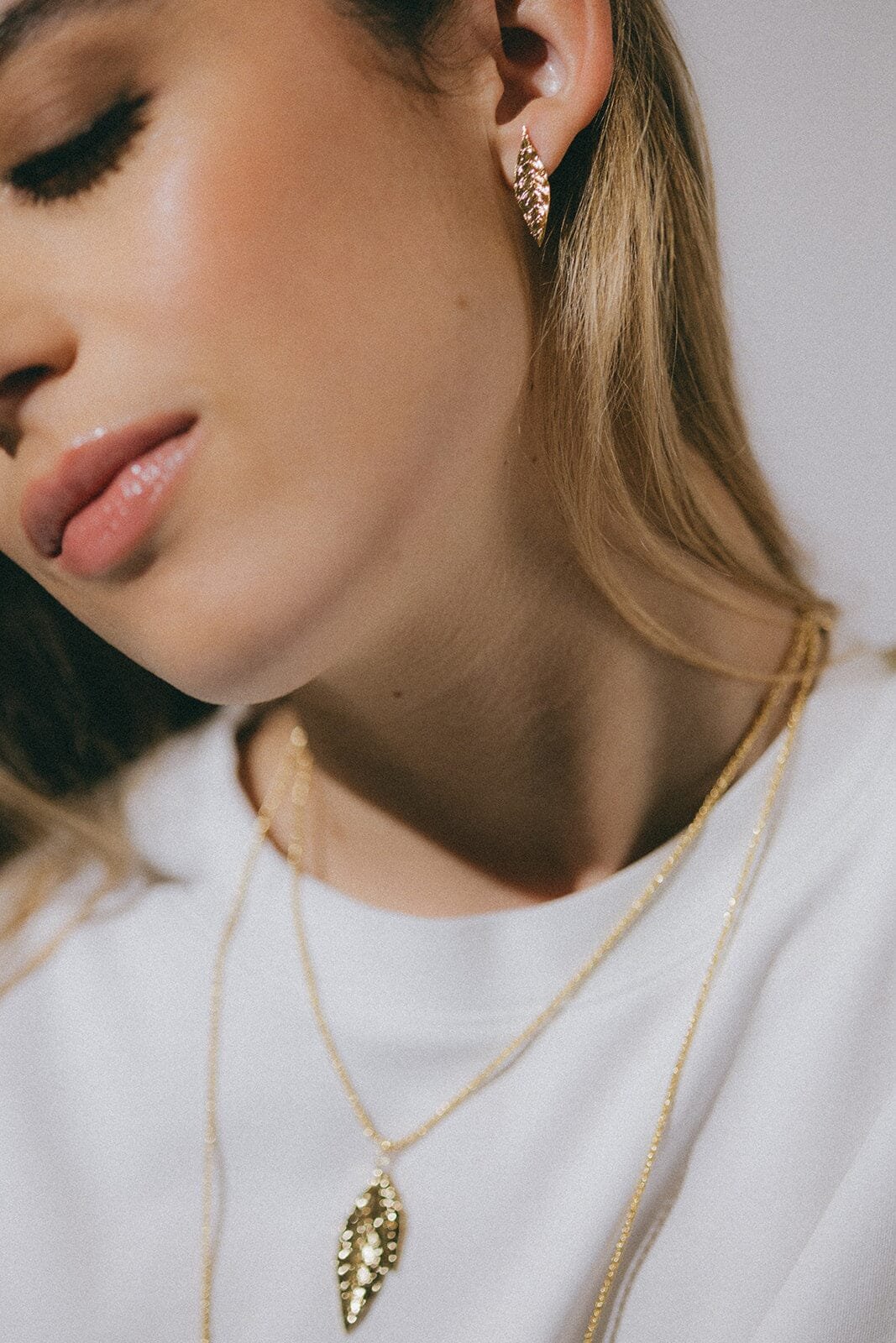 Gold-plated leaf stud earrings Golden