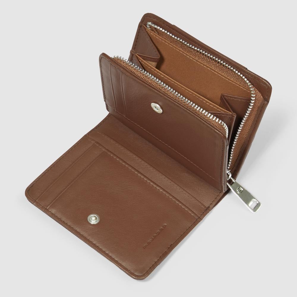 Mini women's wallet with coin pocket, credit card slots, and RFID protection PIQUADRO Brown