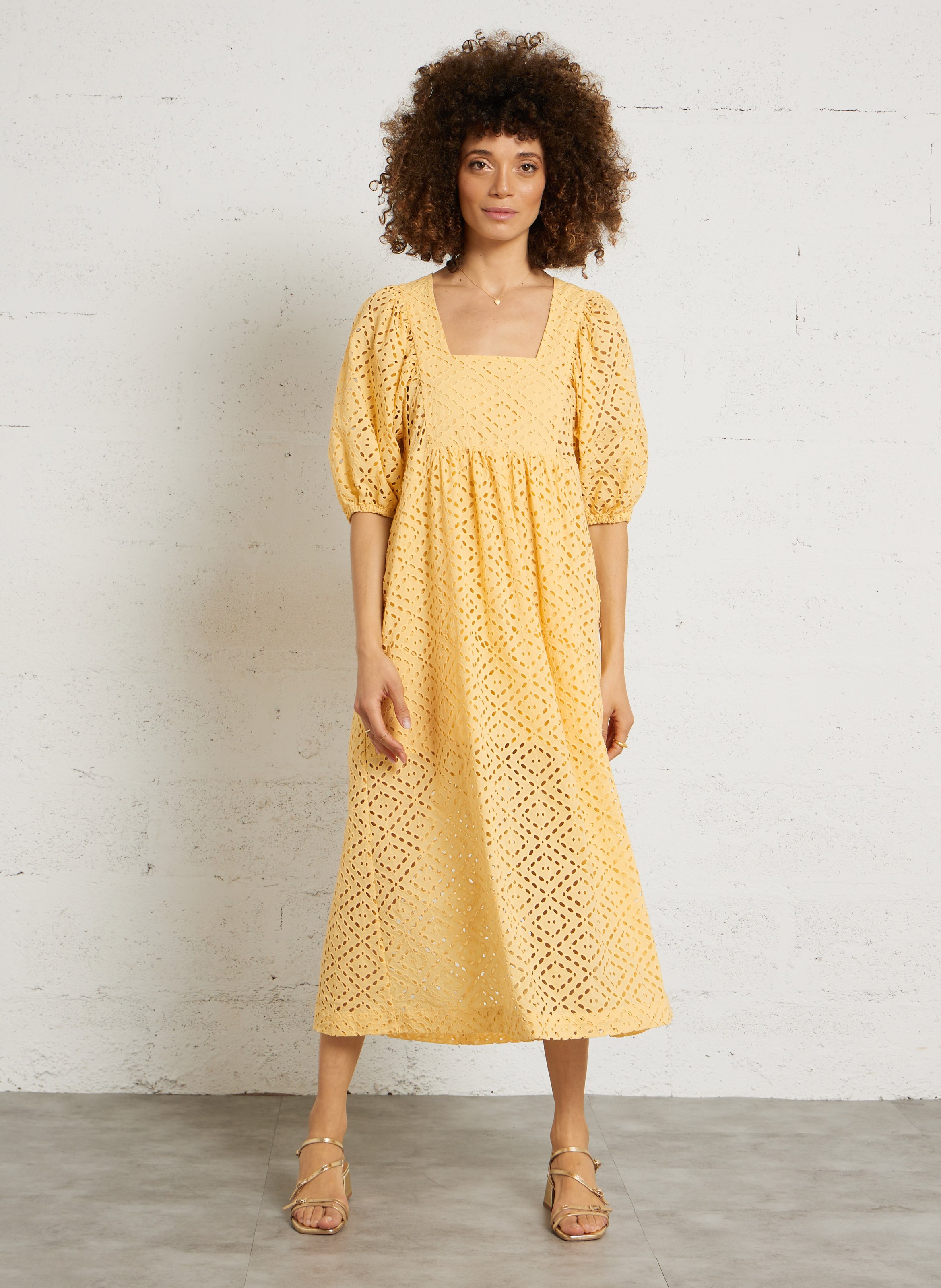 Robe midi brodée en coton THE TINY BIG SISTER Jaune