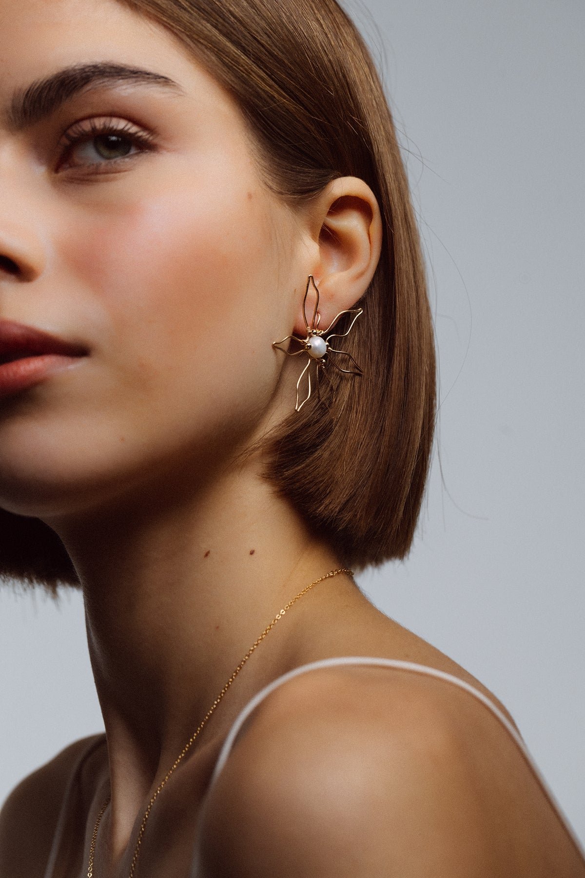 Large pearl camellia earrings YAY Golden