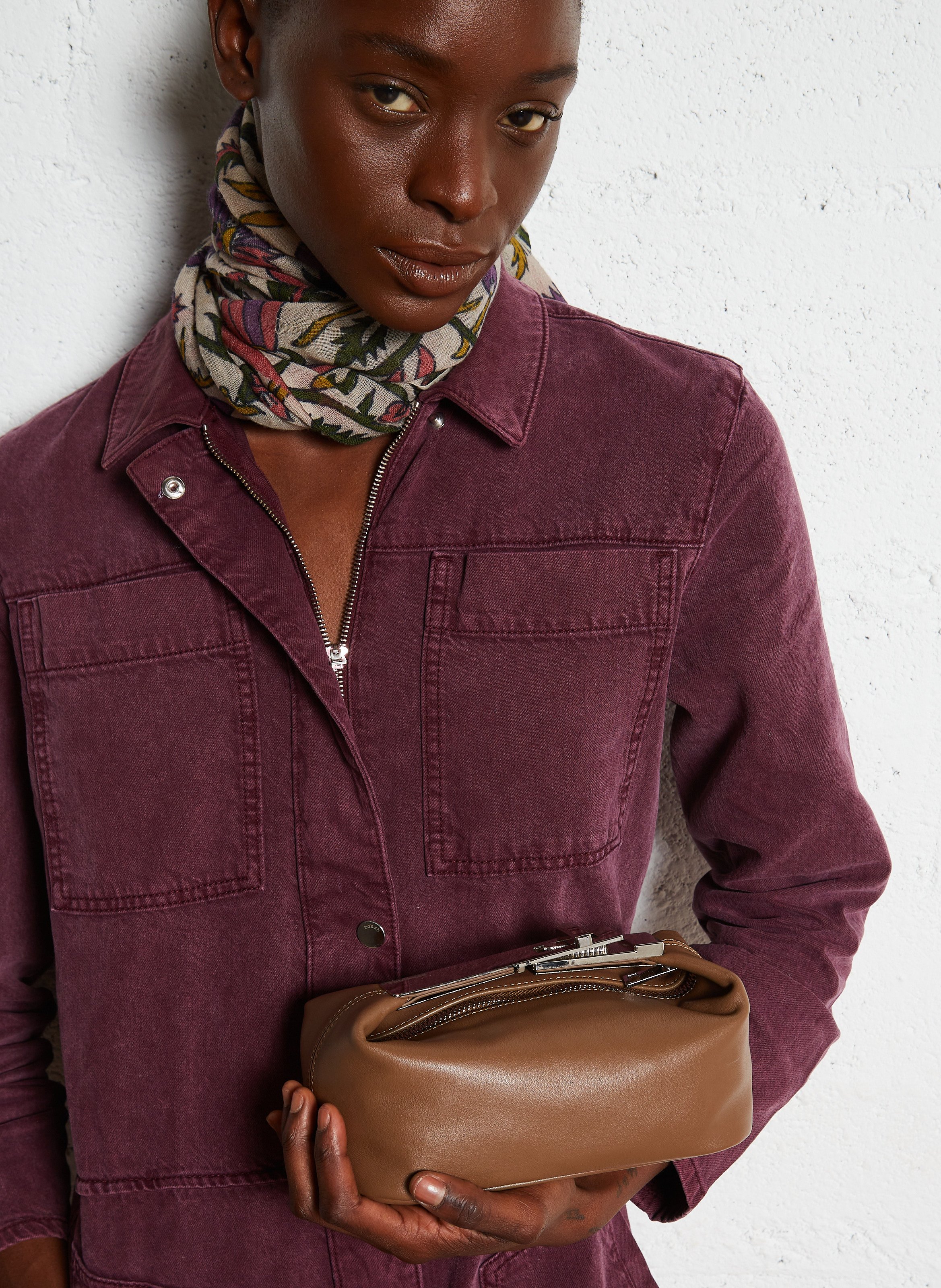 Kleine Ledertasche mit Metallgriff BERENICE Braun