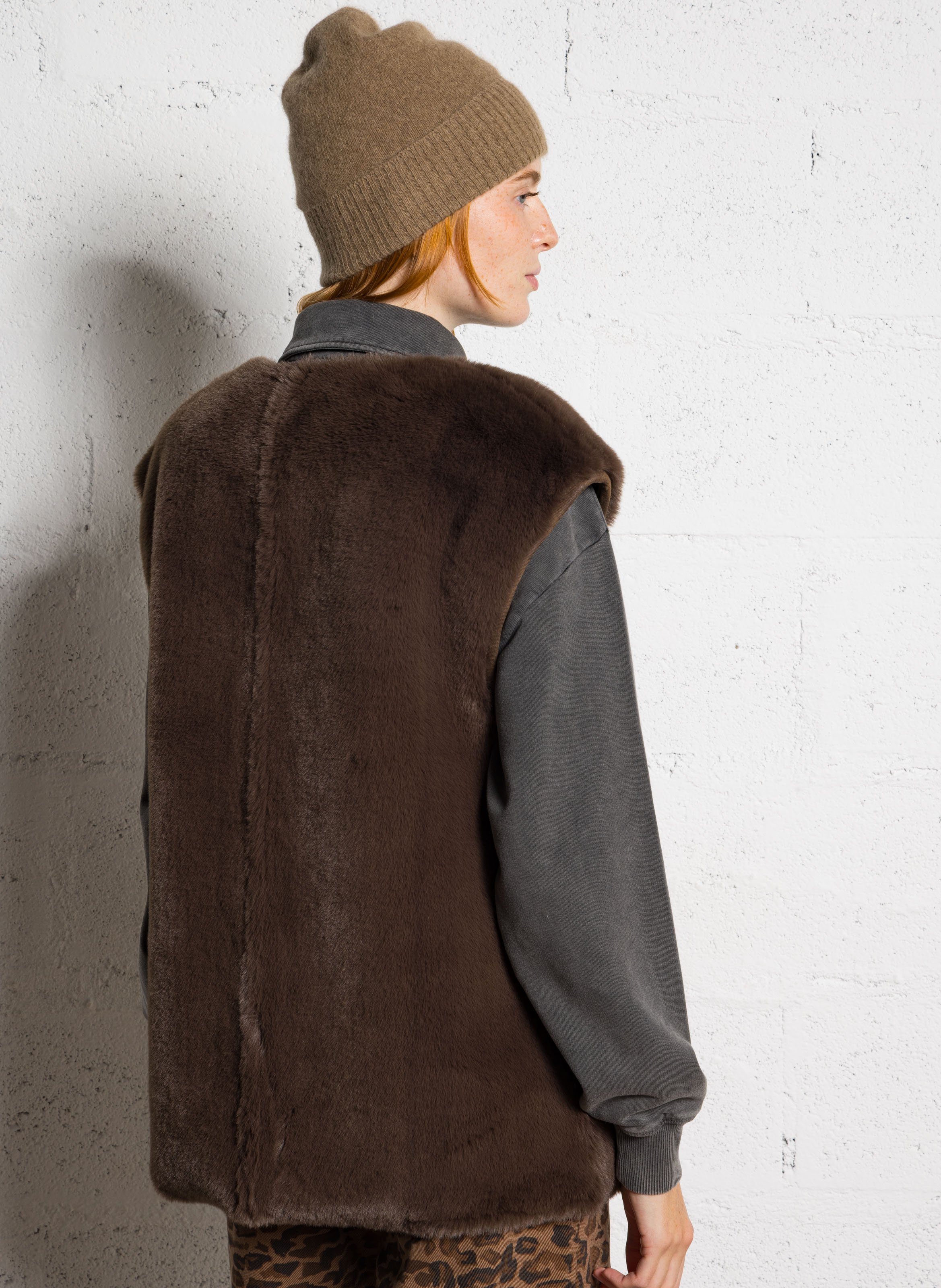 Sleeveless reversible jacket HOD PARIS Brown