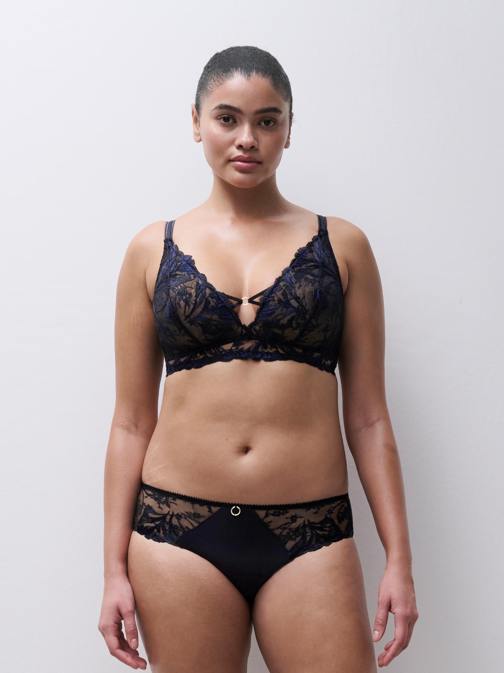 Non-wired bra with floral embroidery CHANTELLE Black