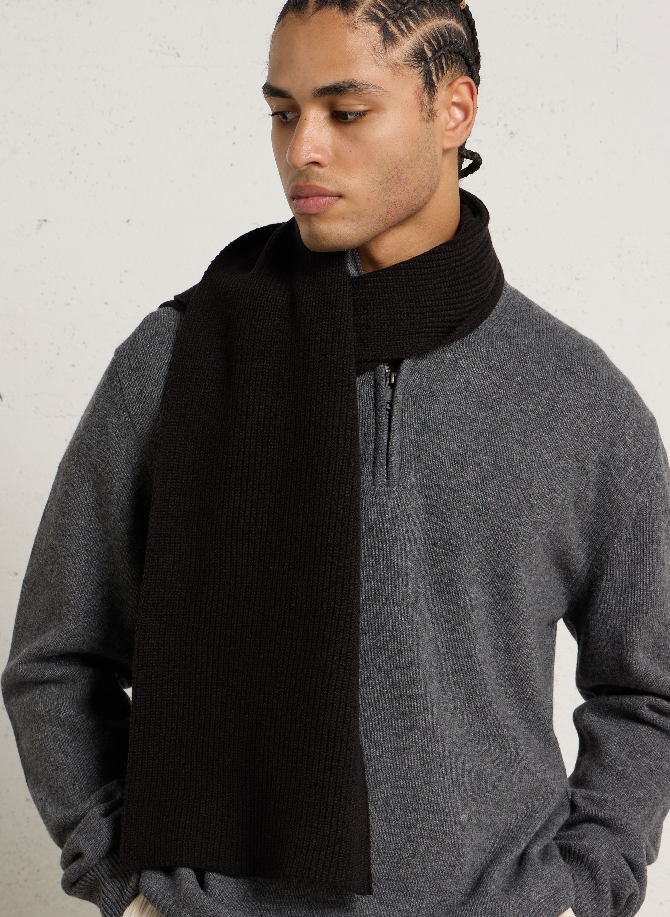Knitted fluffy scarf EDEN PARK Black