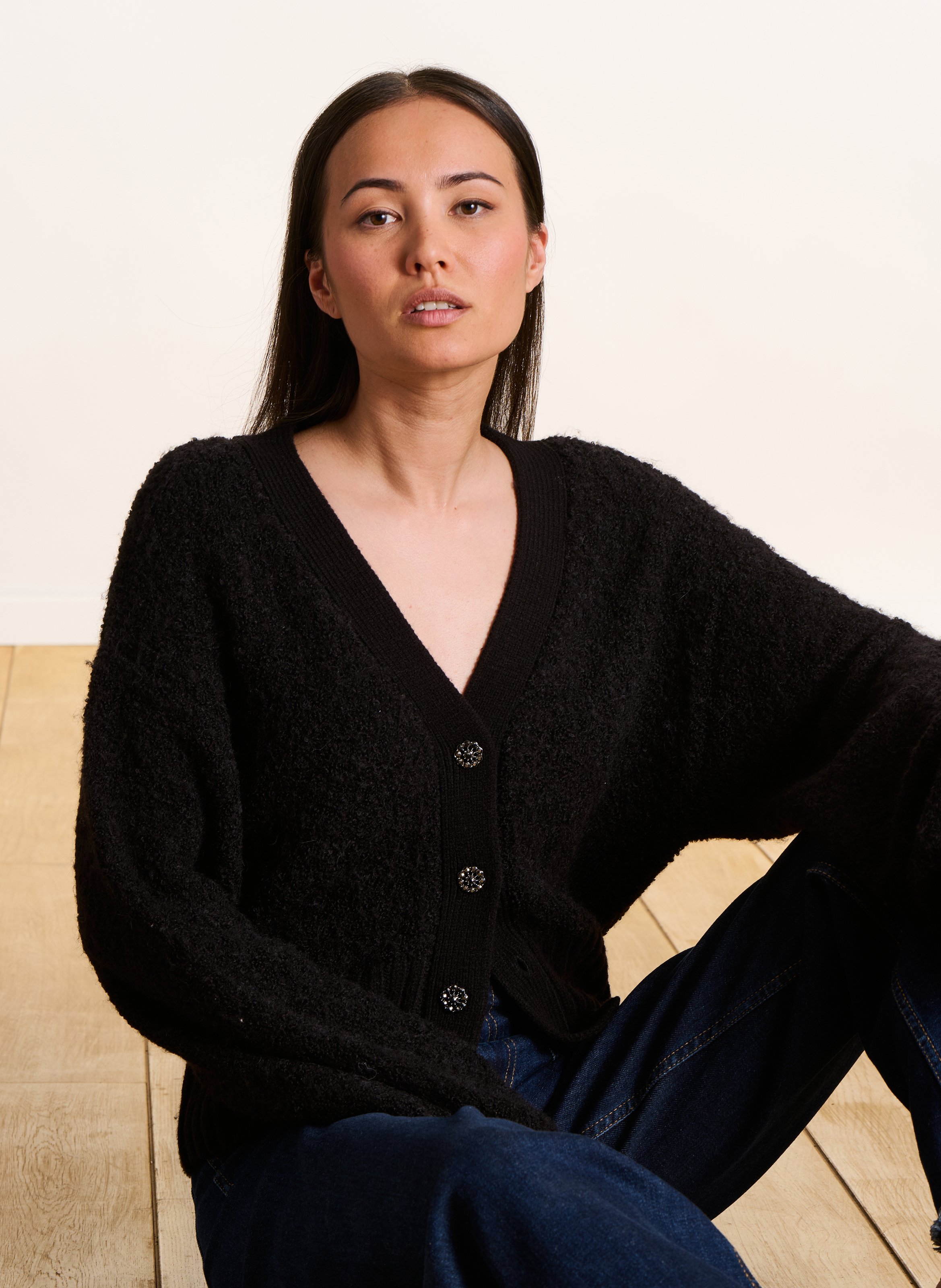 Aansluitende V-hals vest LA FEE MARABOUTEE Zwart