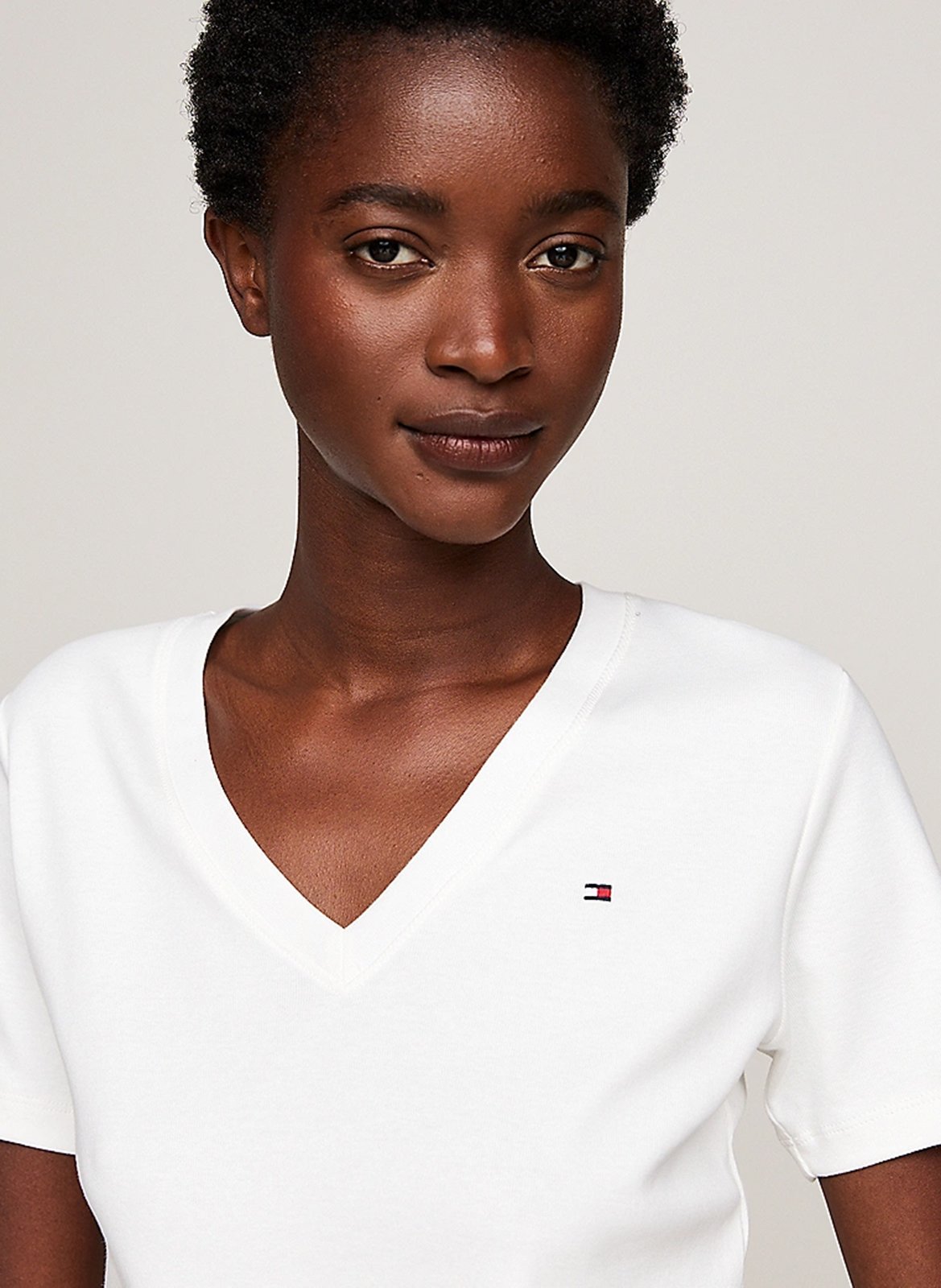 . TOMMY HILFIGER Wit