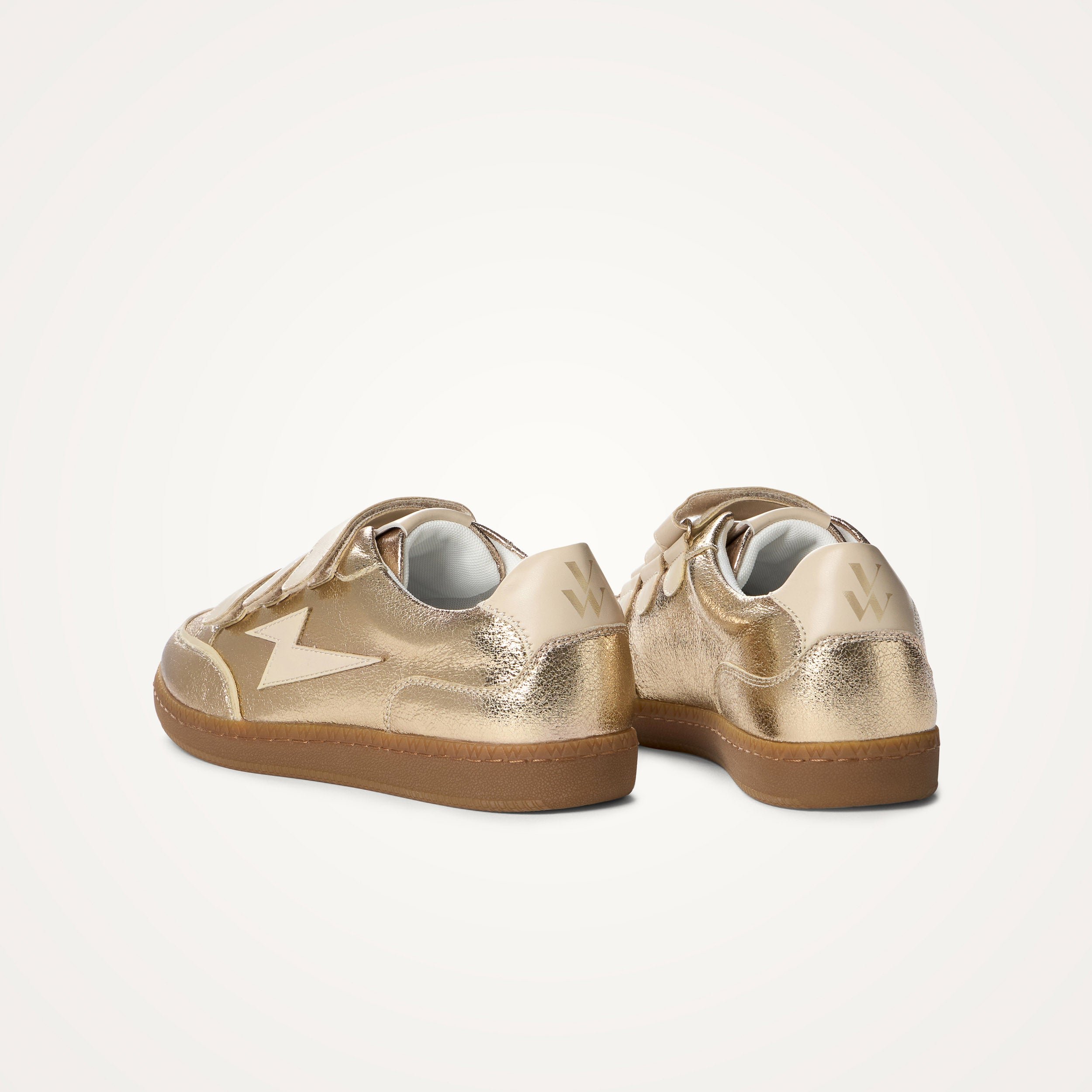 Low retro and metallic sneakers VANESSA WU Golden