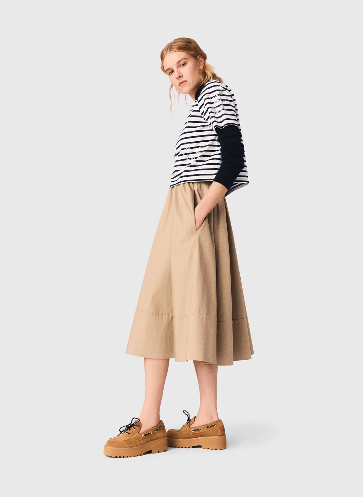 Tee-shirt rayé à strass court MAJE Blanc