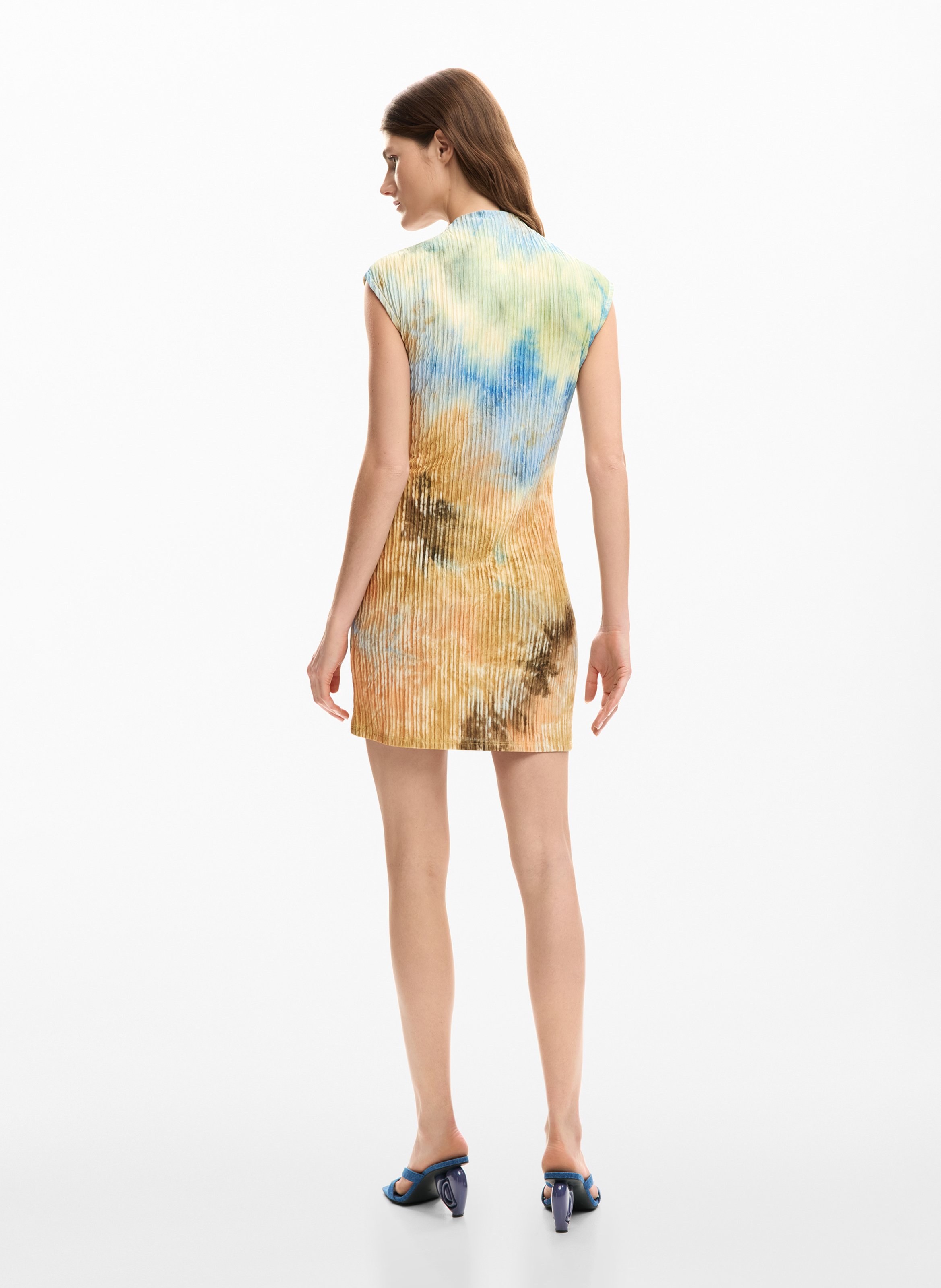 Robe courte imprimée col montant DESIGUAL Marron