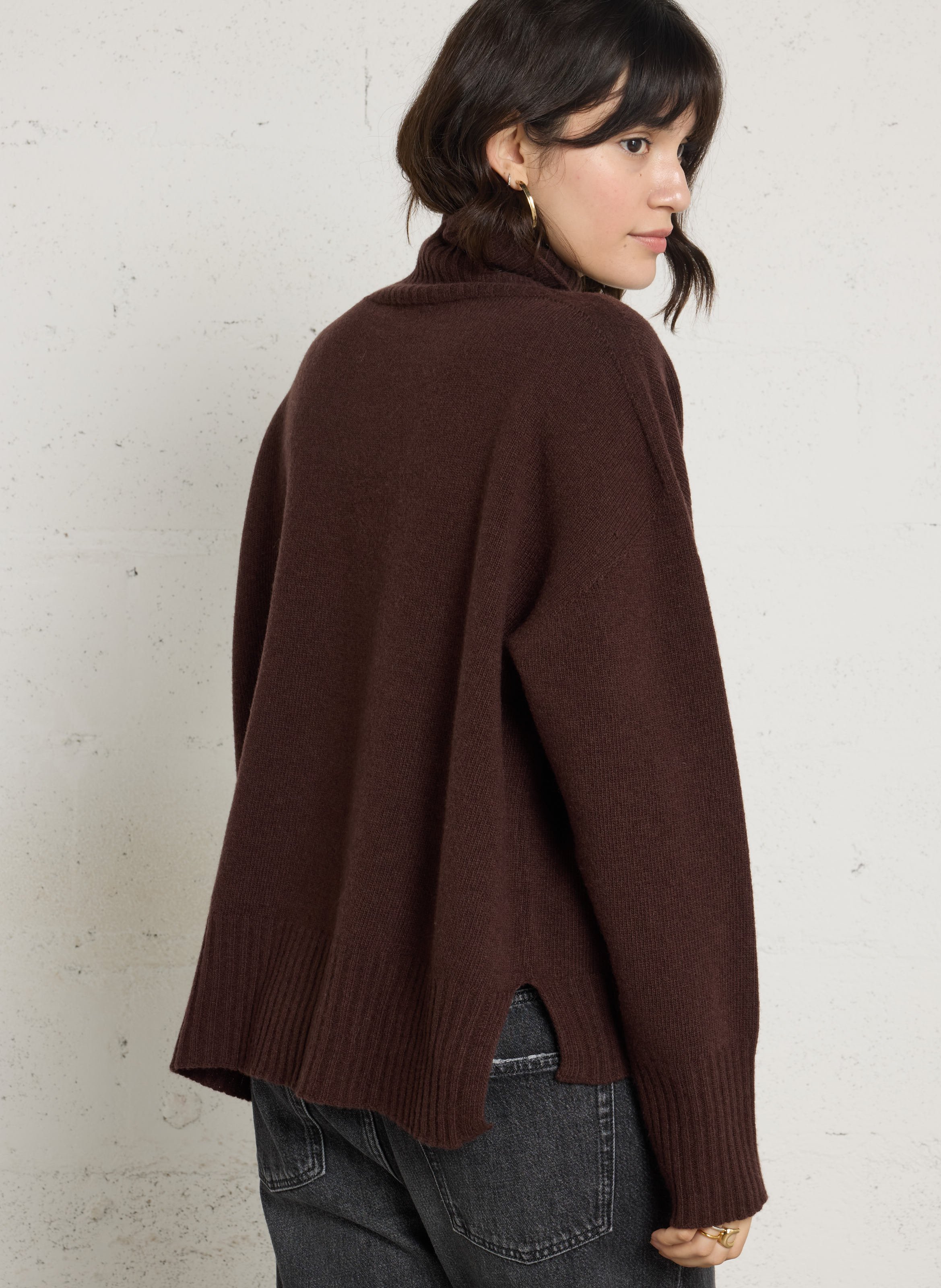 Weiter Rollkragenpullover aus Wolle HOD PARIS Braun