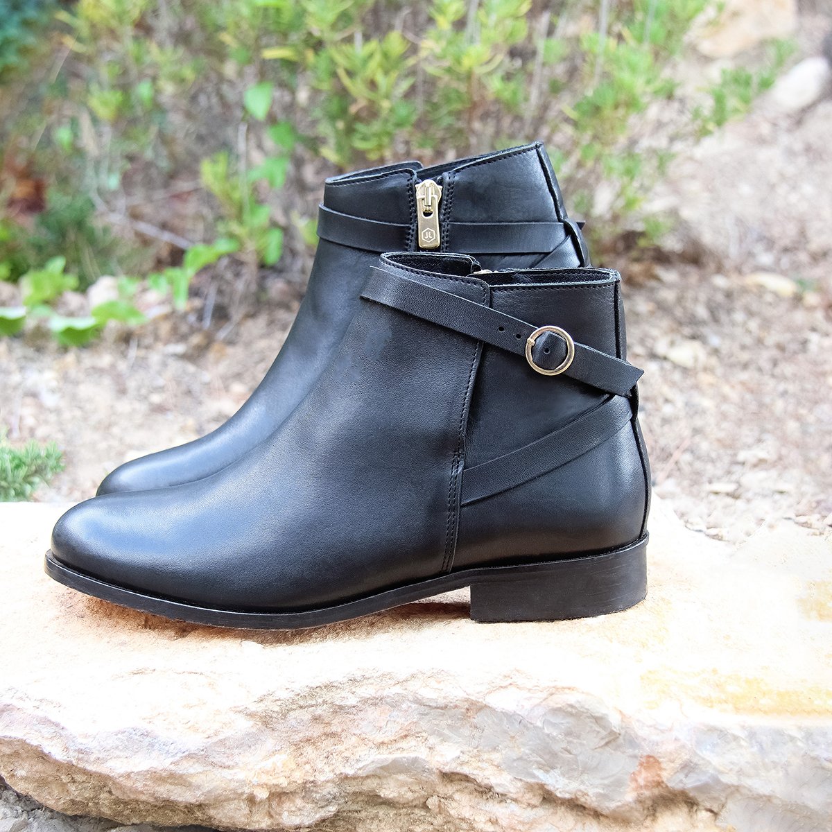 Flat leather riding Mid-calf boots JULES & JENN Black