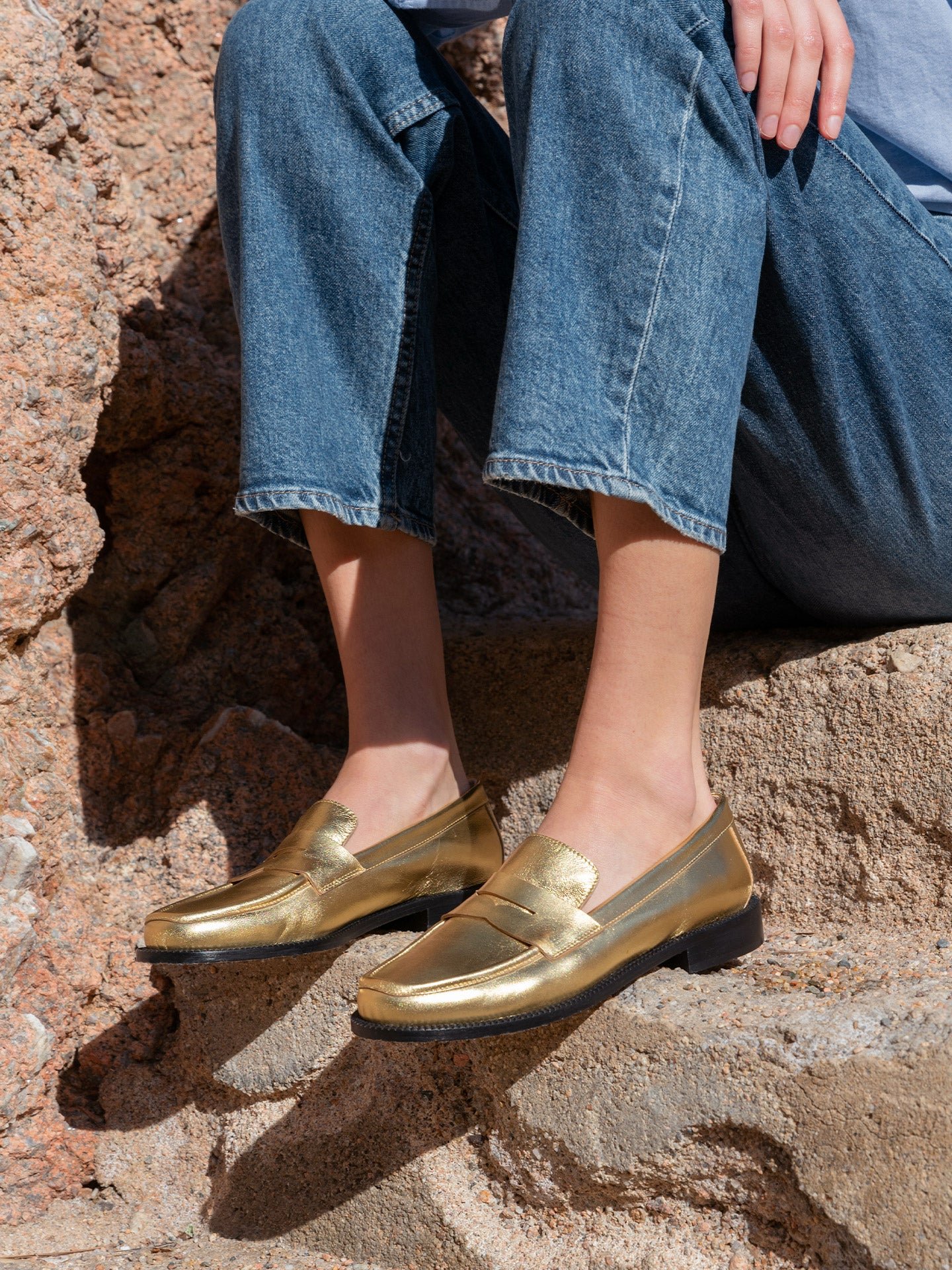 Metallic crackled leather loafers EMZI PARIS Golden