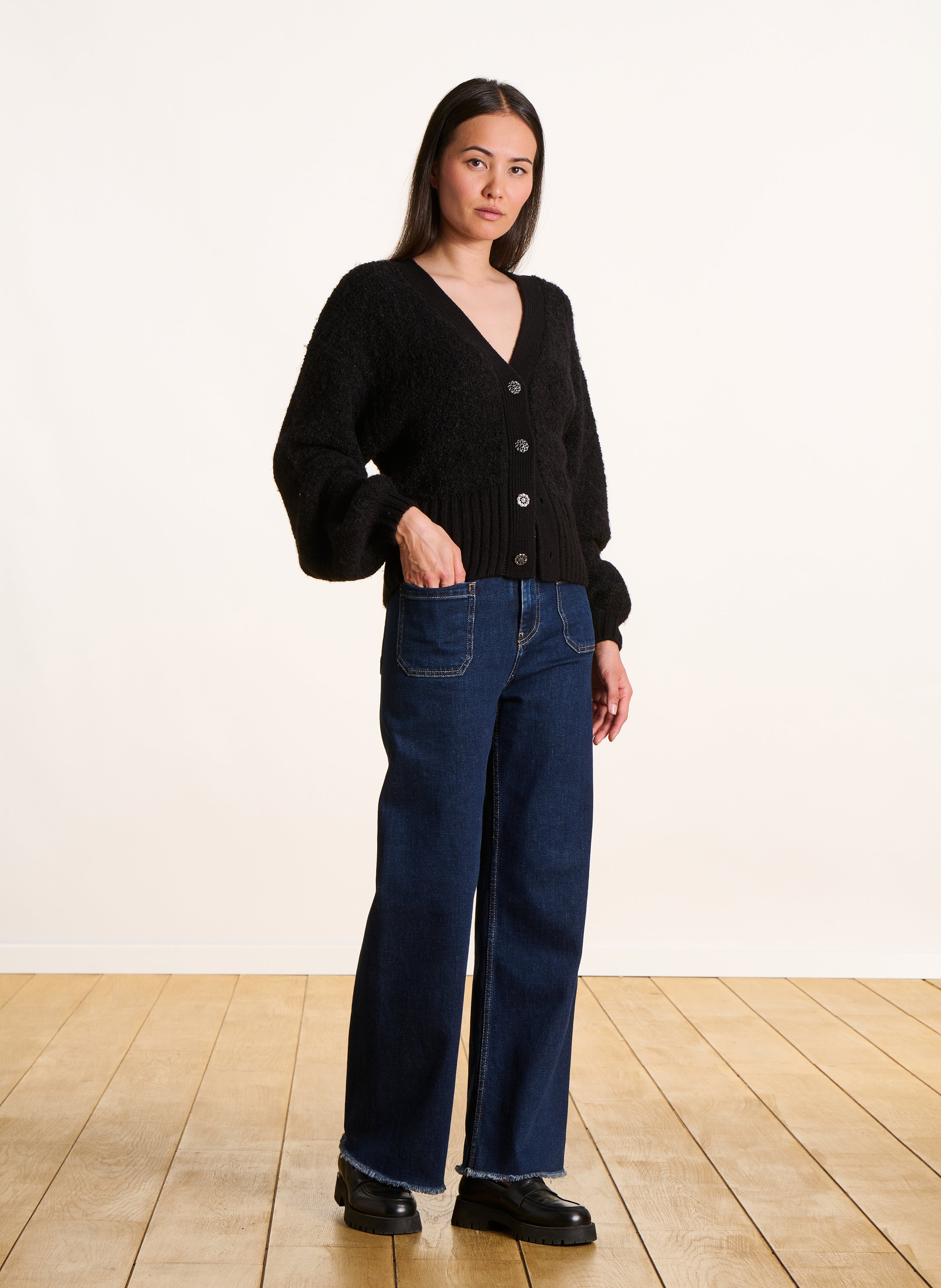 Aansluitende V-hals vest LA FEE MARABOUTEE Zwart