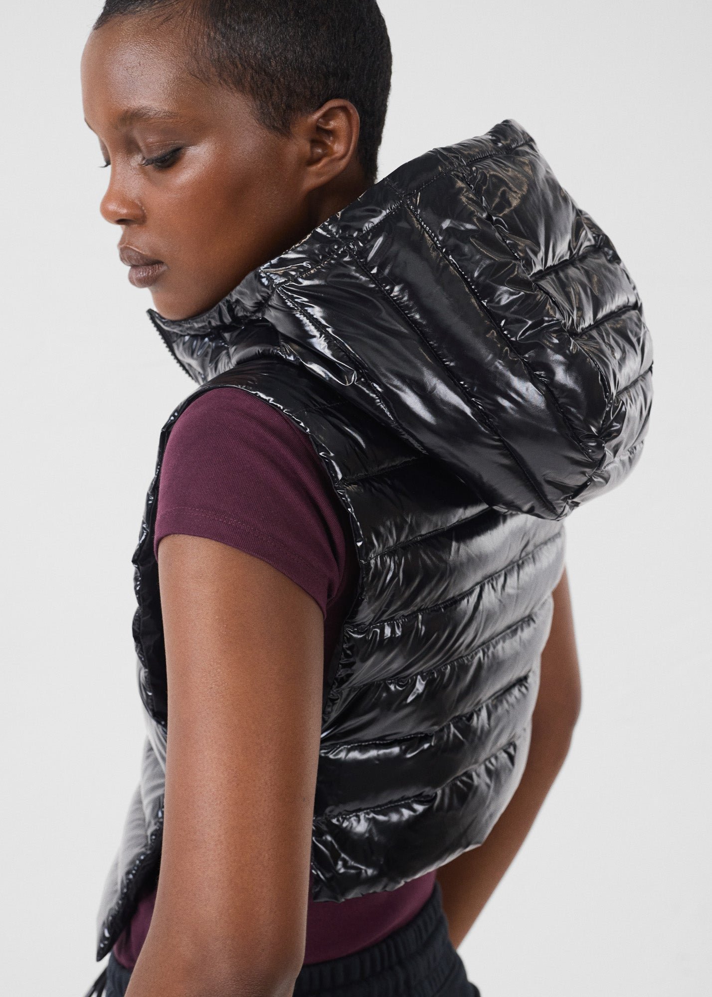 Laquered hood winged lacquered JOTT Black