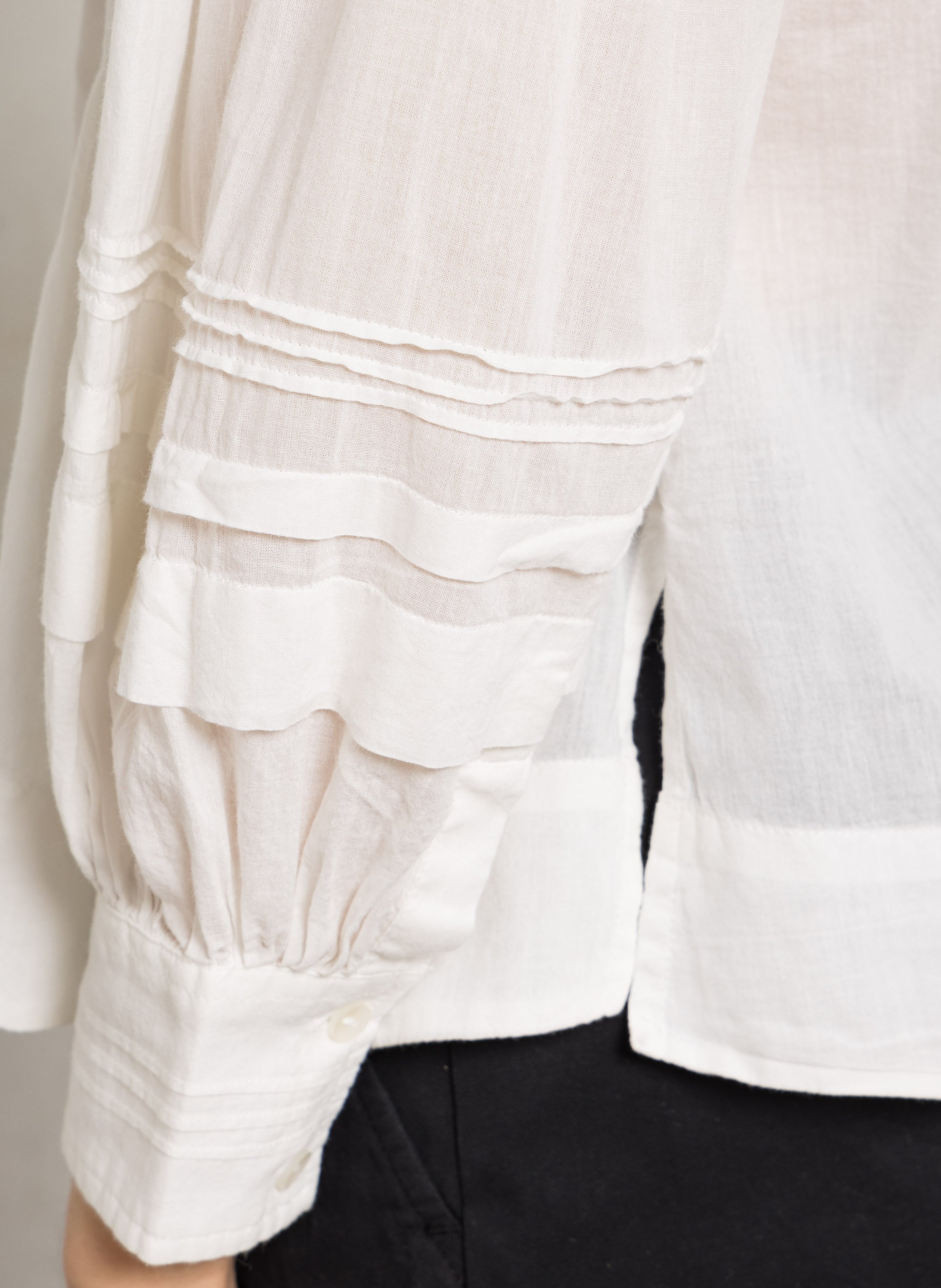 Wijde blouse van biokatoen LOUISE MISHA Wit