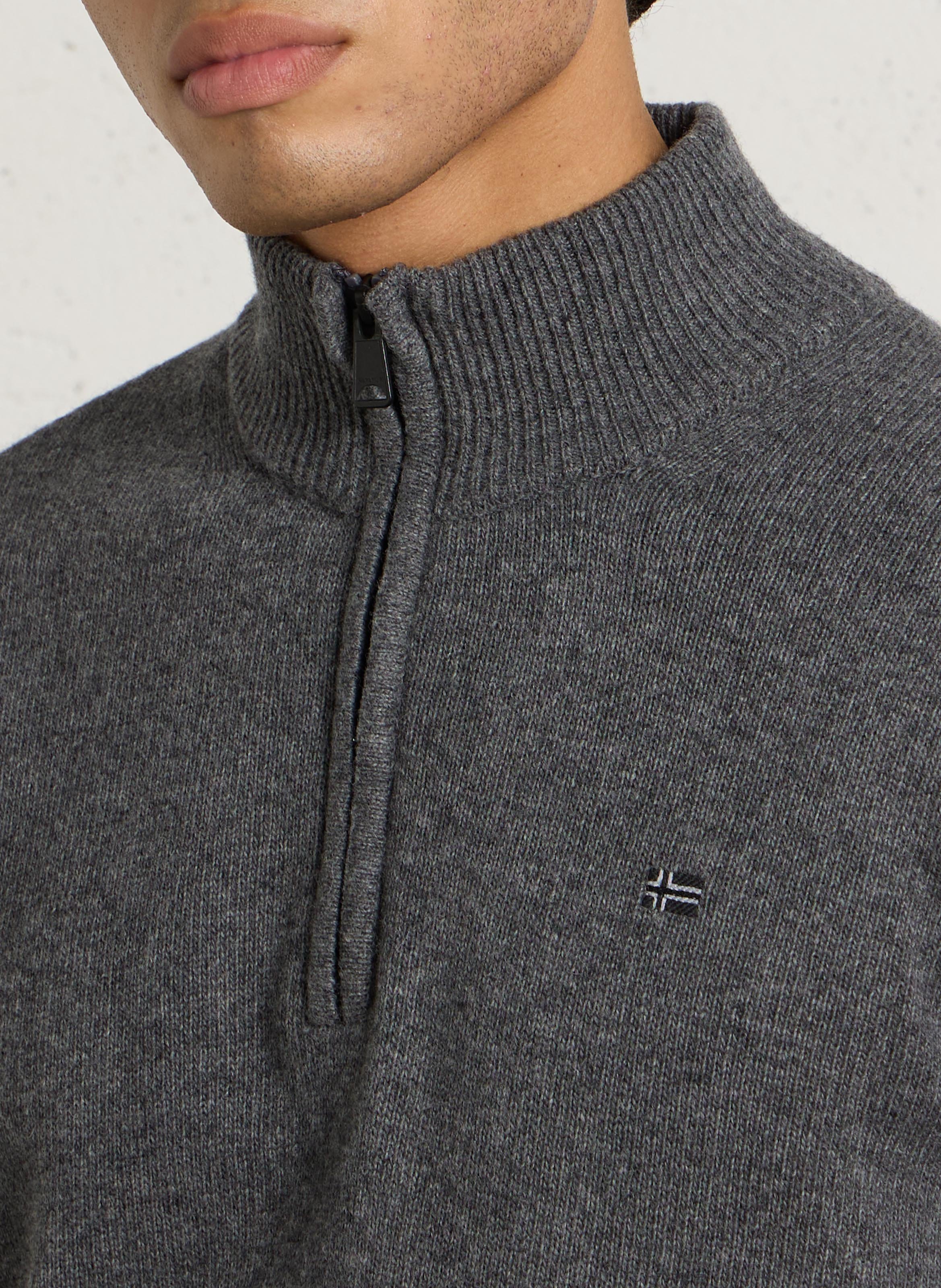 Pull droit en laine mélangée NAPAPIJRI Gris