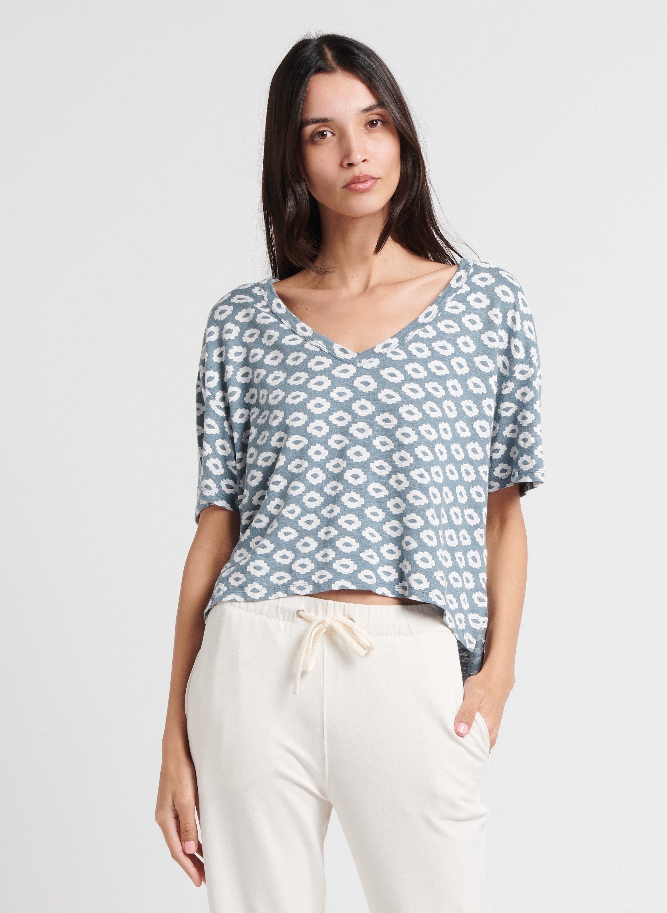 V-neck linen T-shirt MAJESTIC FILATURES Grey