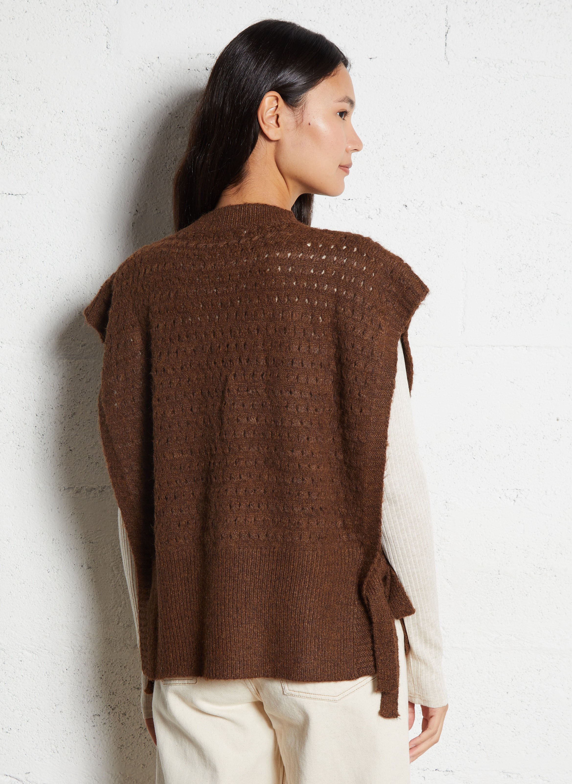 Weiter Pullover mit Rundhalsausschnitt THE KORNER Braun