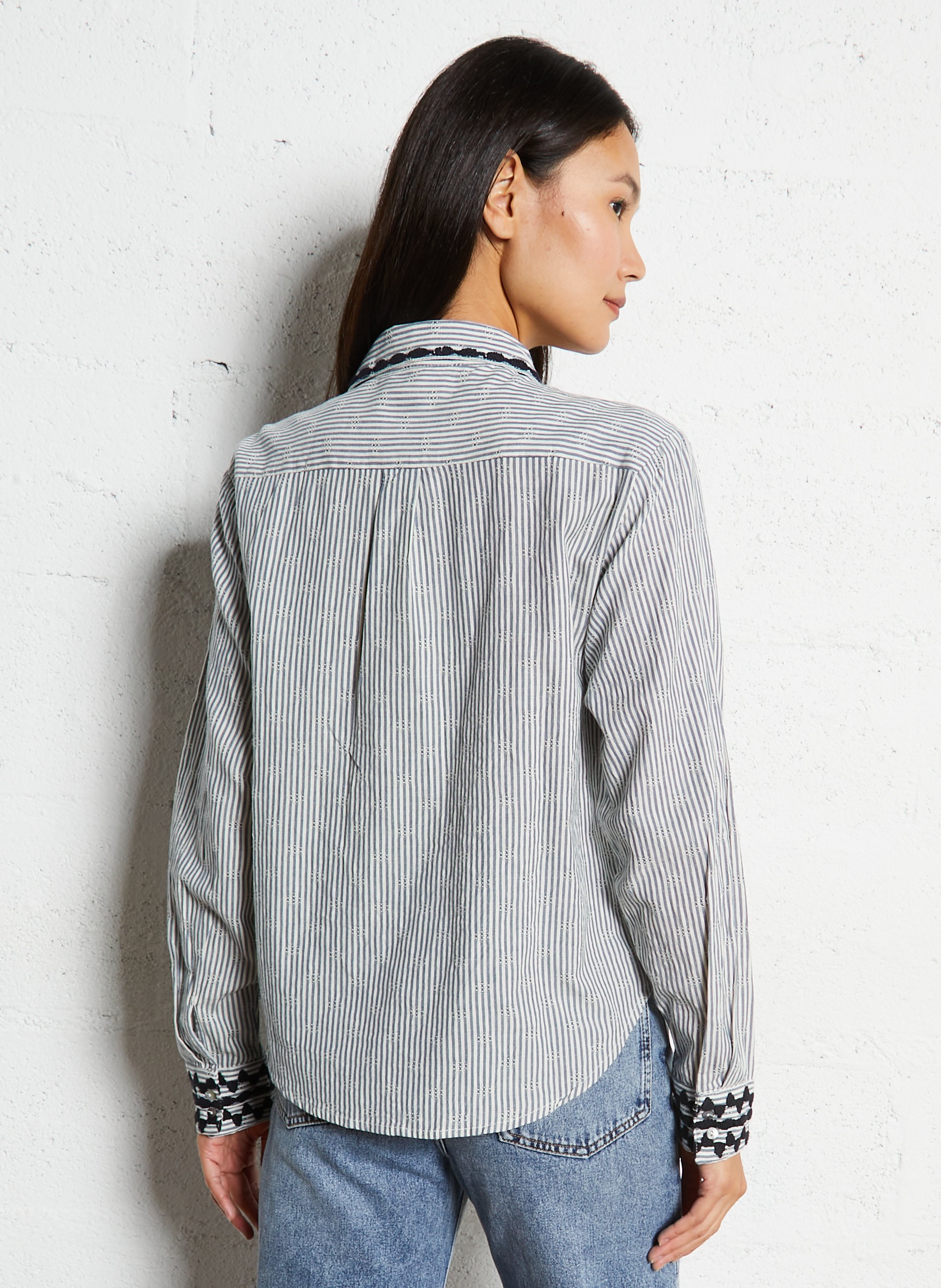 ATTENTE REF MAISON HOTEL Blue