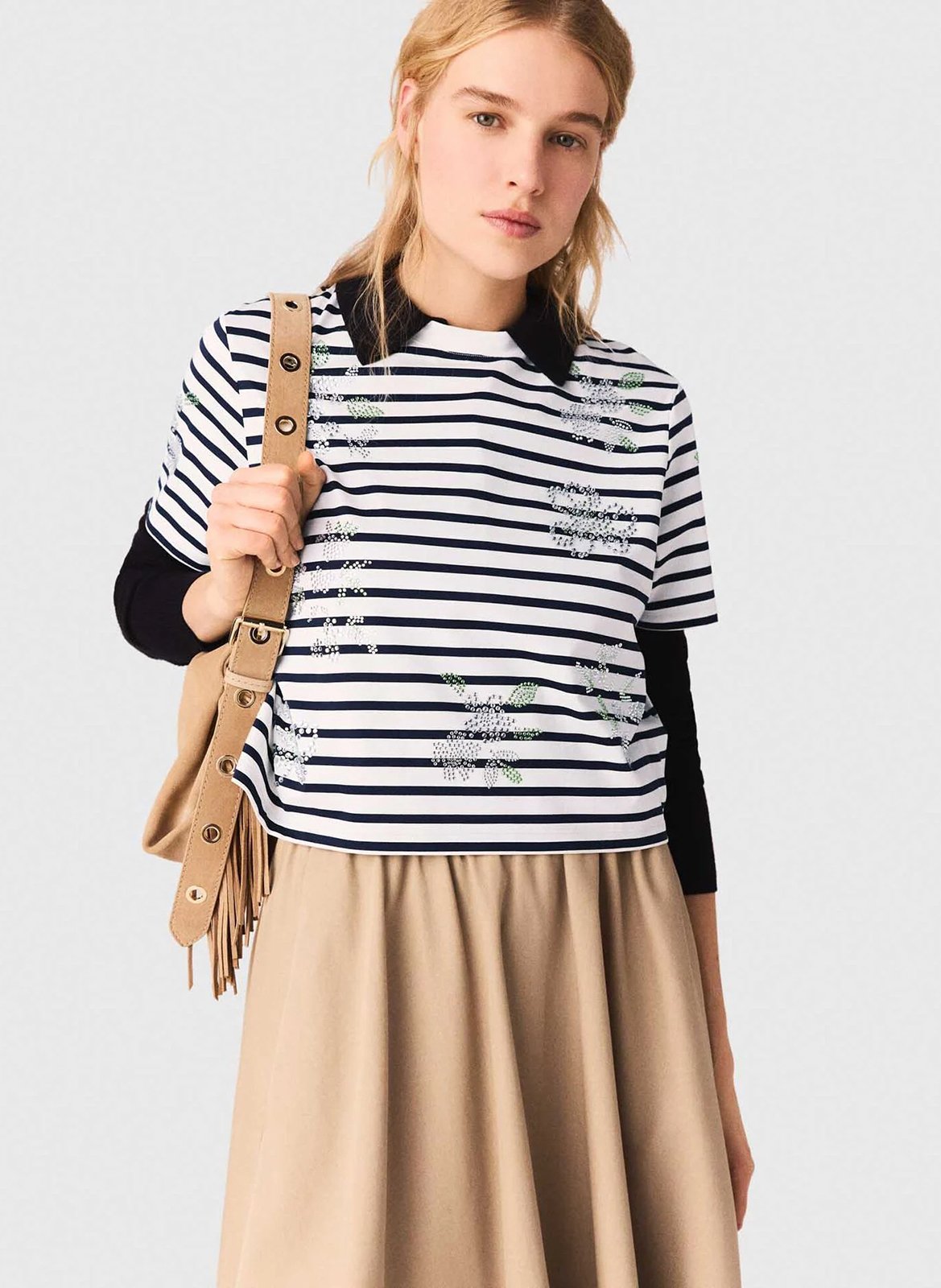 Tee-shirt rayé à strass court MAJE Blanc