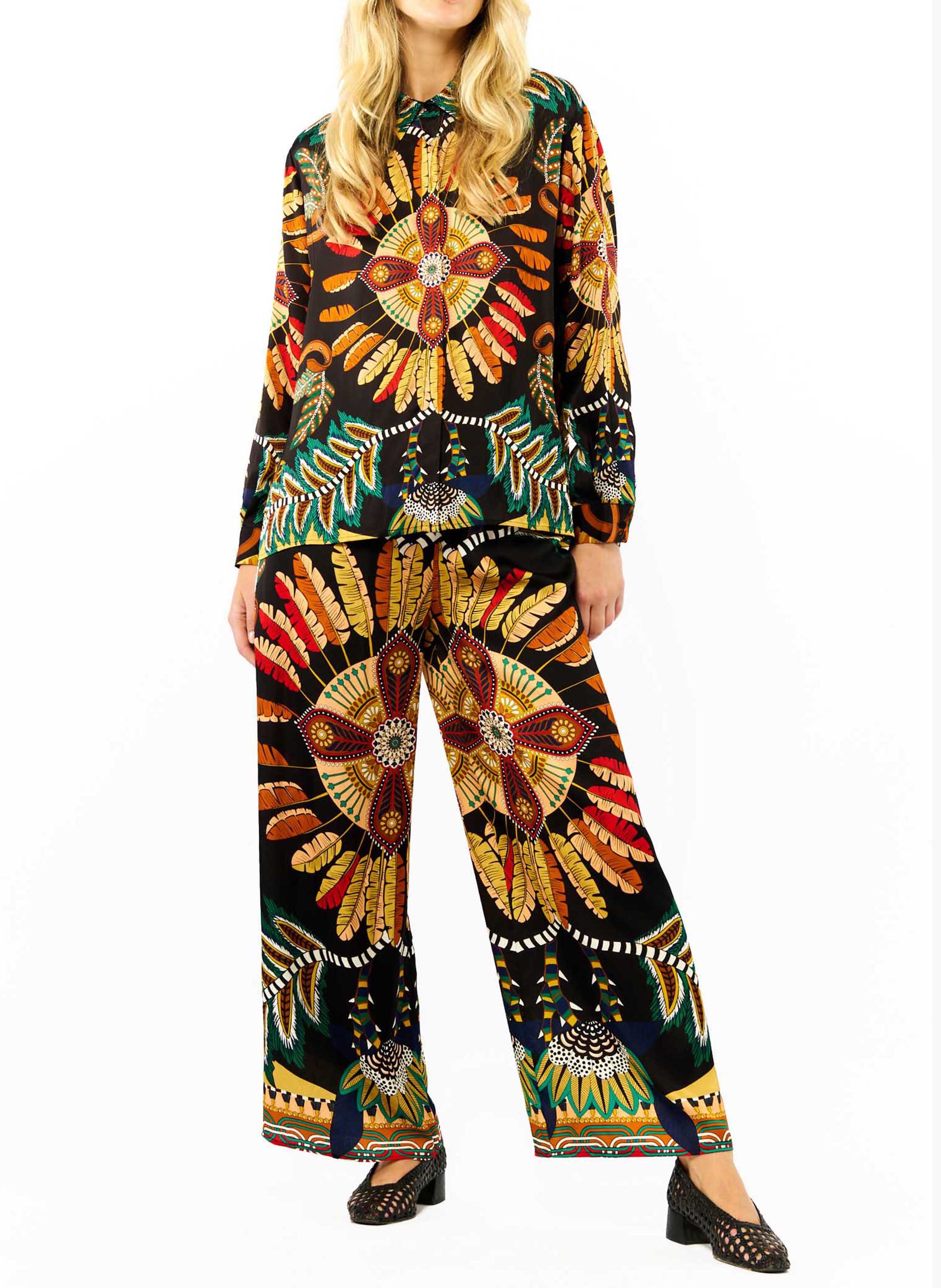 Straight printed shirt with classic collar WILD Black