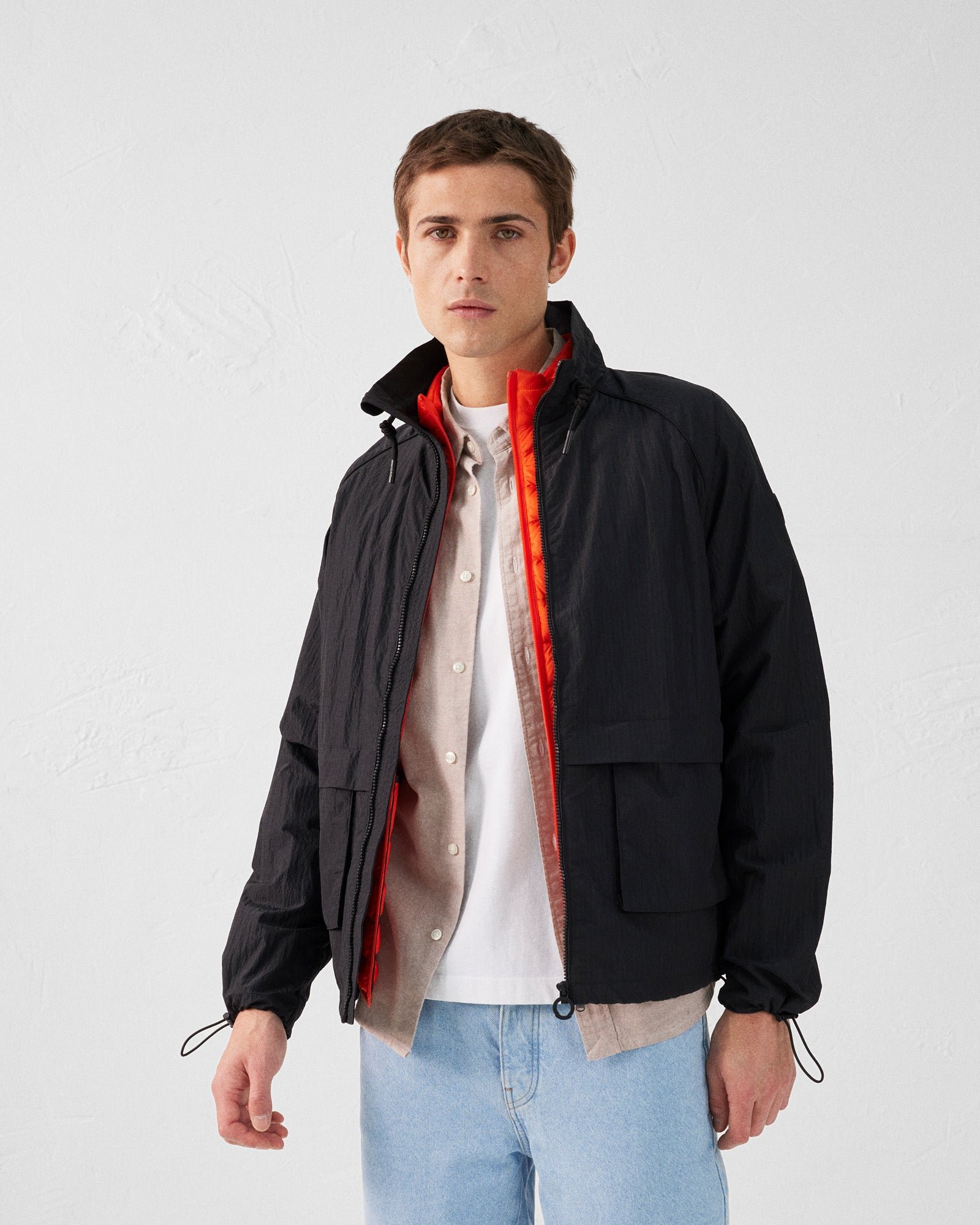 Light windbreaker jacket placebo JOTT Black