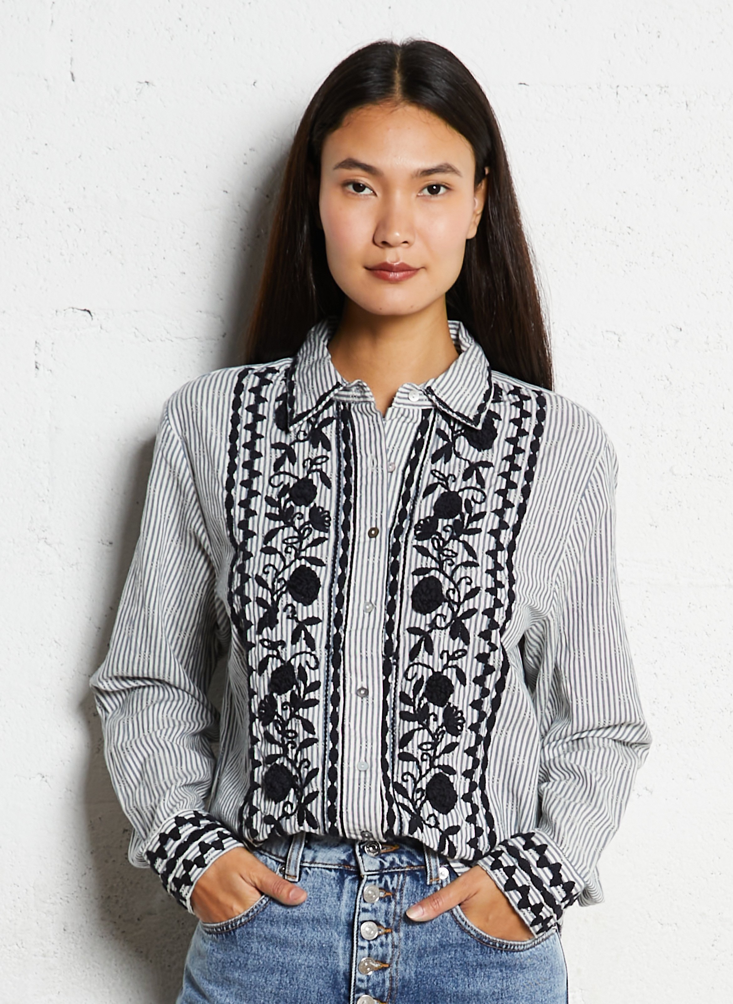 ATTENTE REF MAISON HOTEL Blue