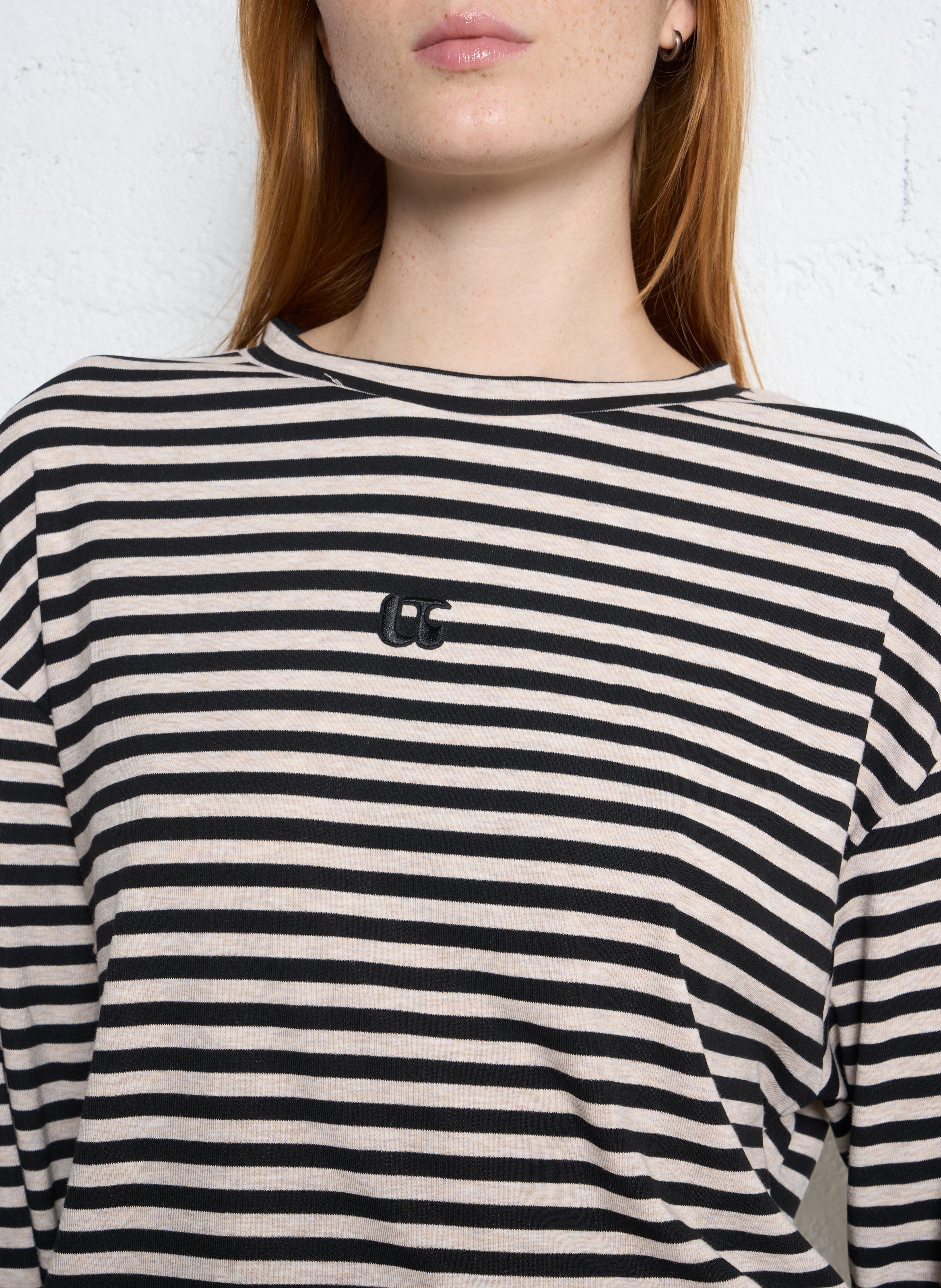 Oversized round neck t-shirt LE TEMPS DES CERISES Black