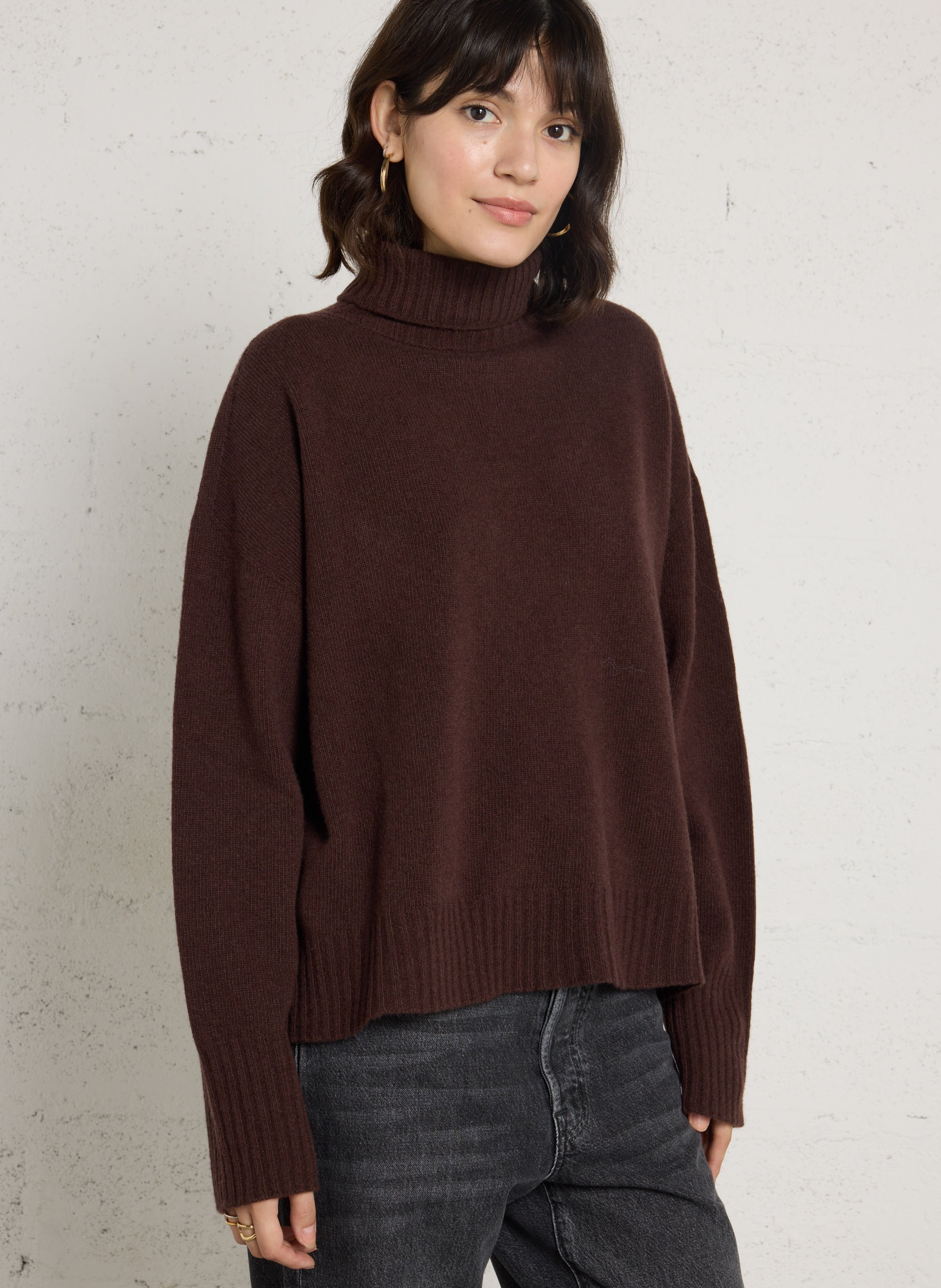 Weiter Rollkragenpullover aus Wolle HOD PARIS Braun