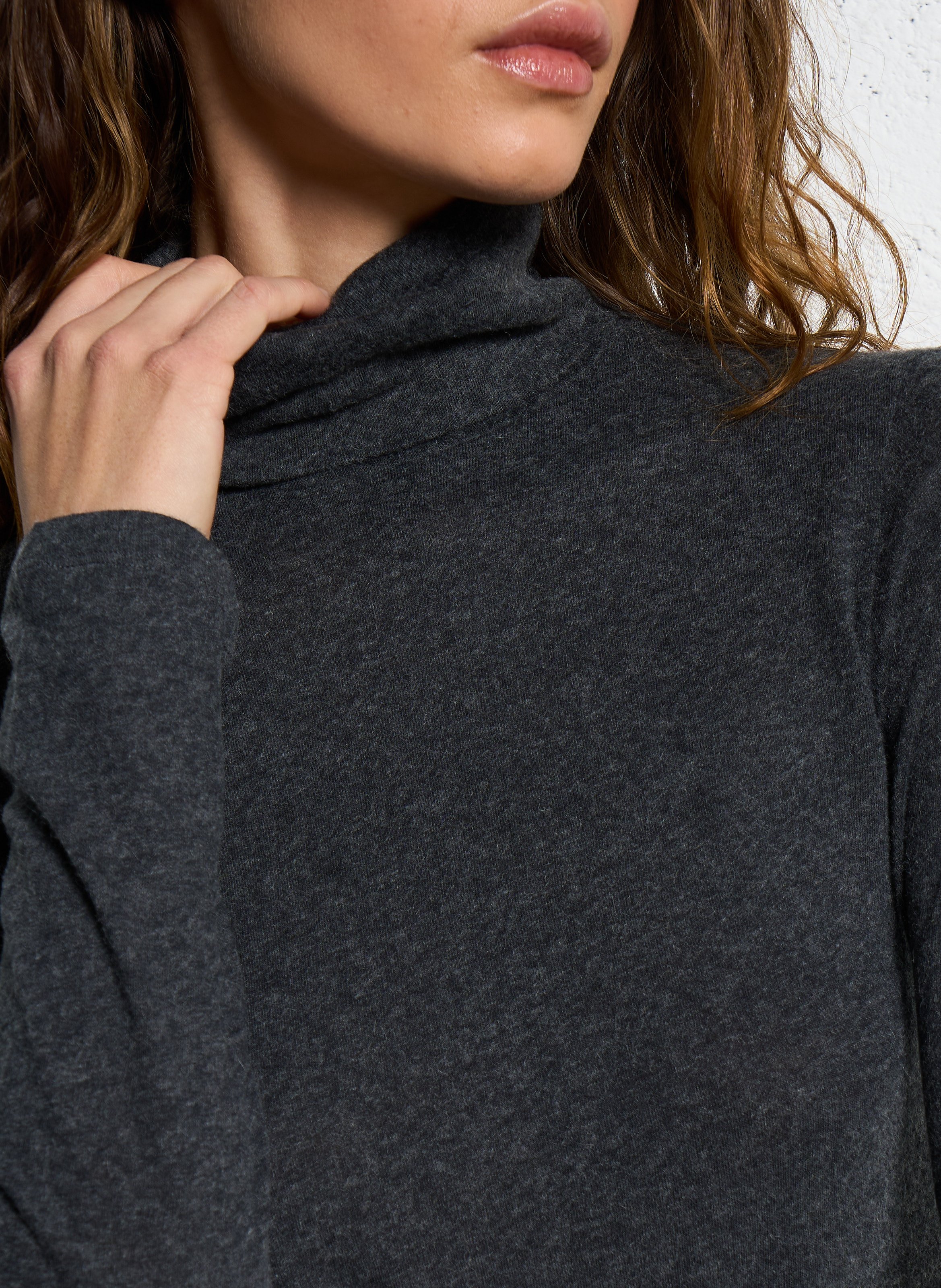 Tee-shirt col roulé en coton et cachemire MAJESTIC FILATURES Gris