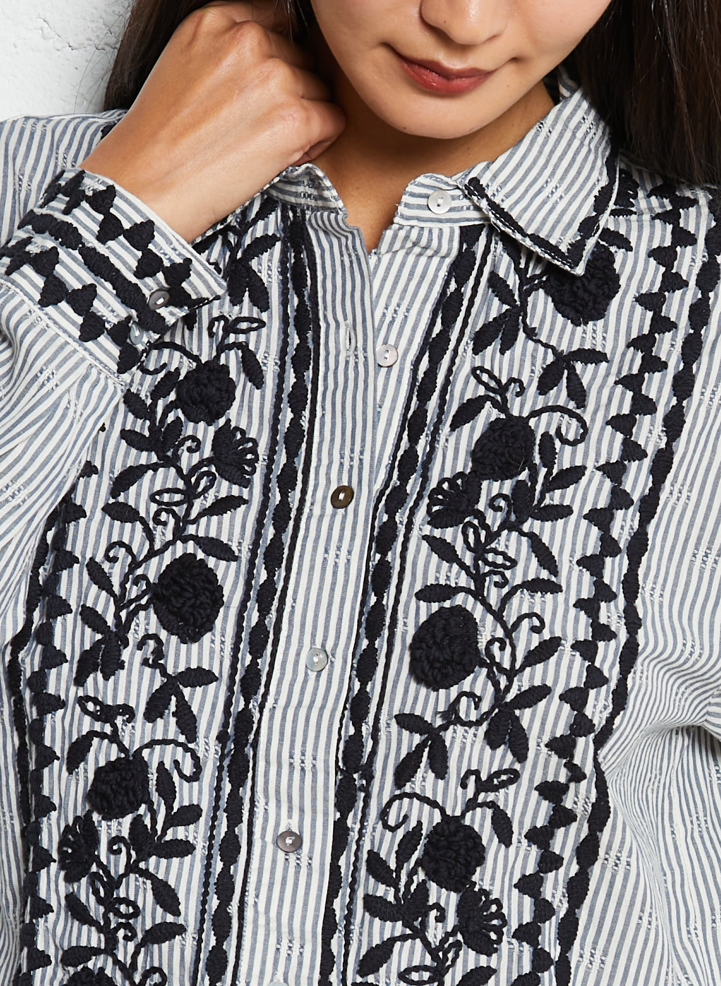 ATTENTE REF MAISON HOTEL Blue