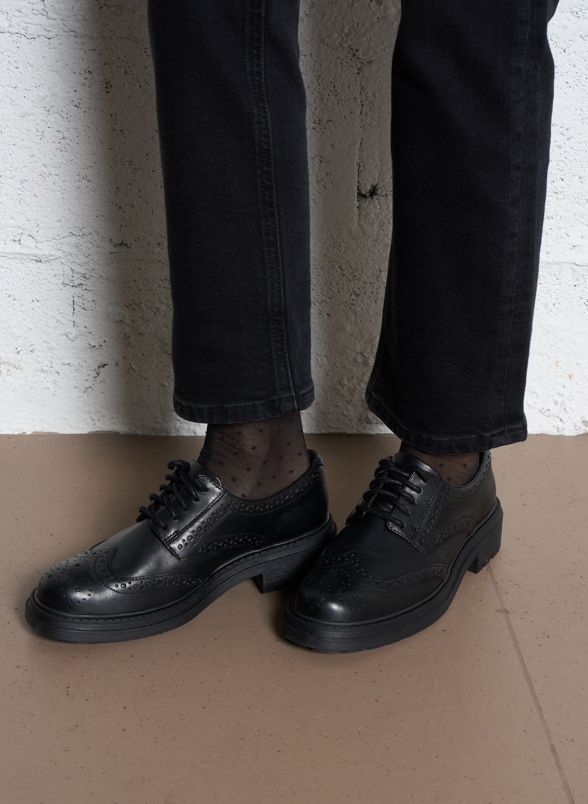 Derby's van leer CLARKS Zwart