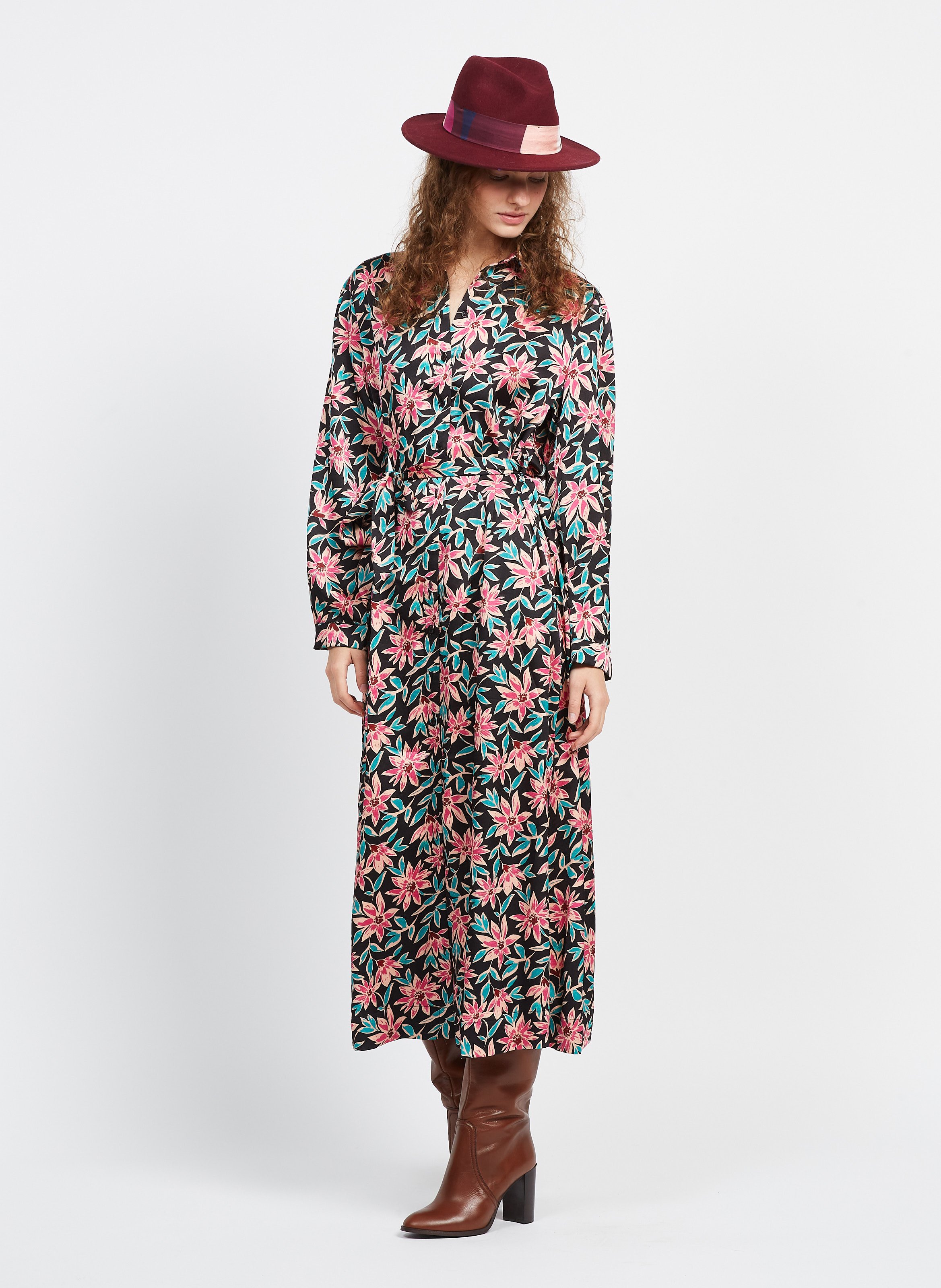 Long Floral Print Dress With Classic Collar Noir Grace Et Mila - Women |  Place des Tendances