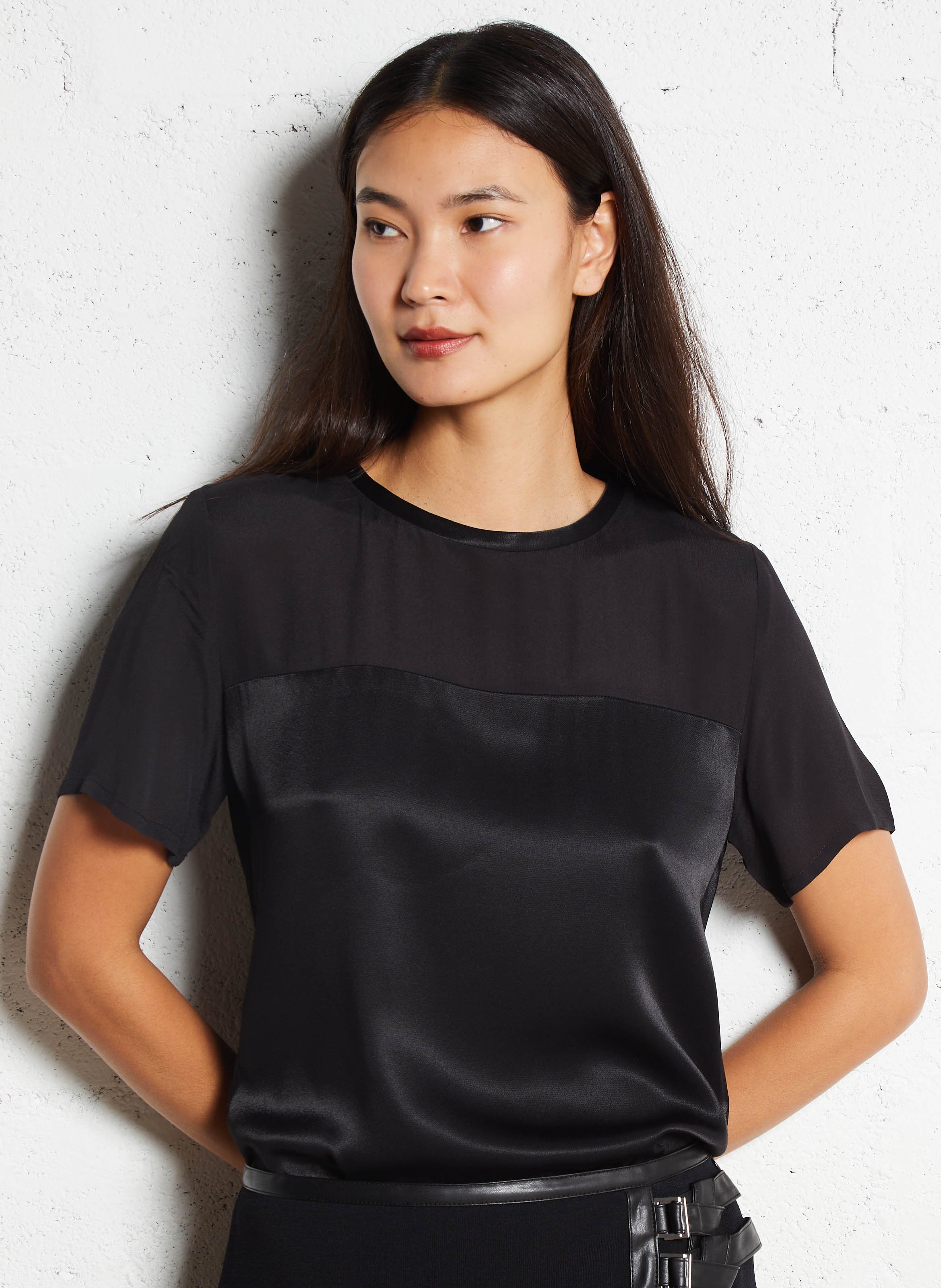 Damen T-Shirt mit kurzen Ärmeln in einfarbigem Fließgewebe LIU JO