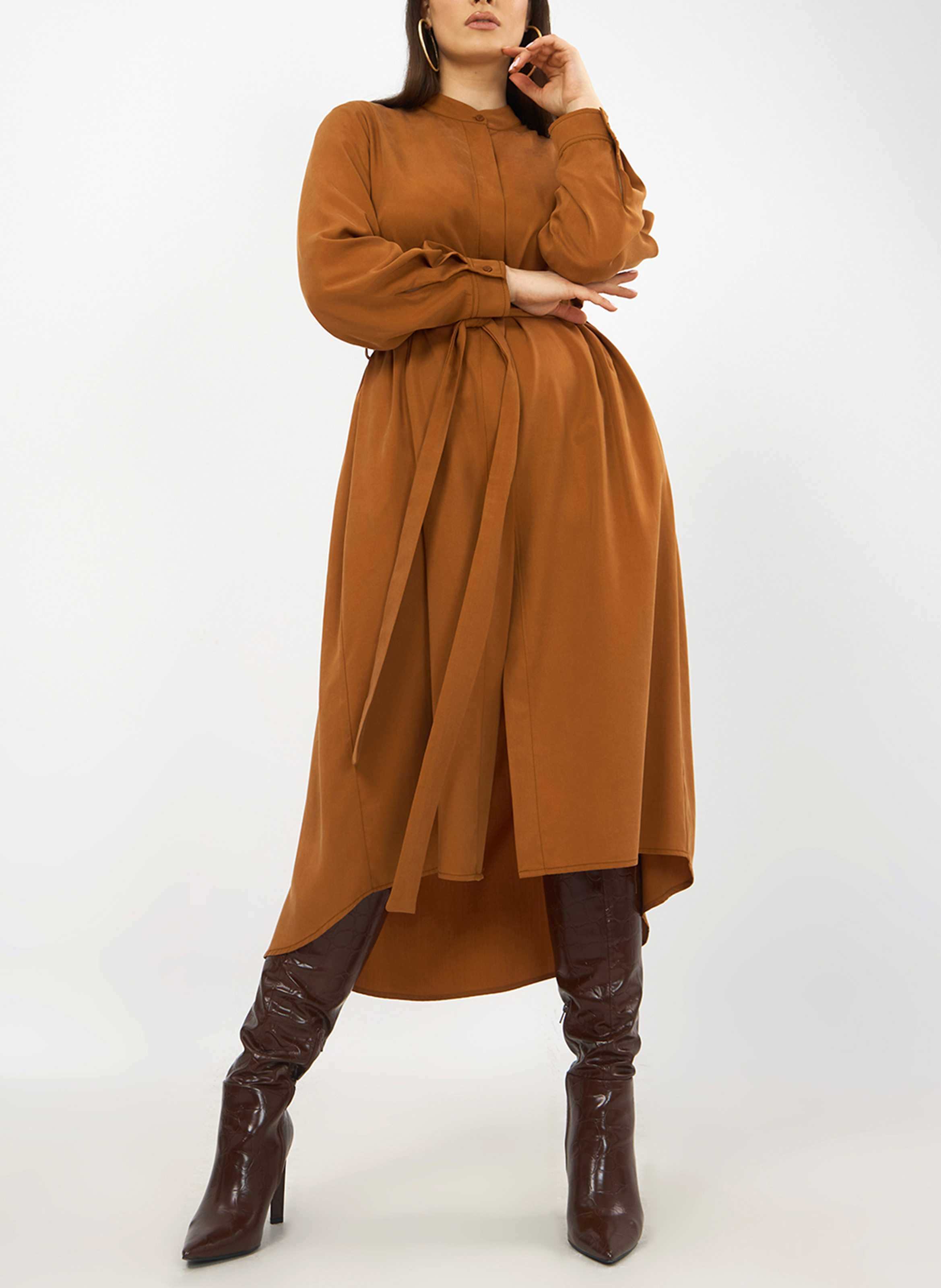 Korte jurk met maokraag en ceintuur MAT FASHION Bruin