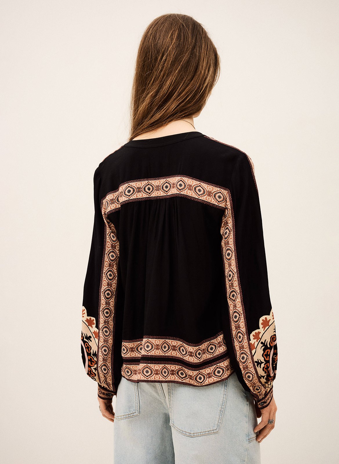 Straight round-neck shirt BA&SH Black